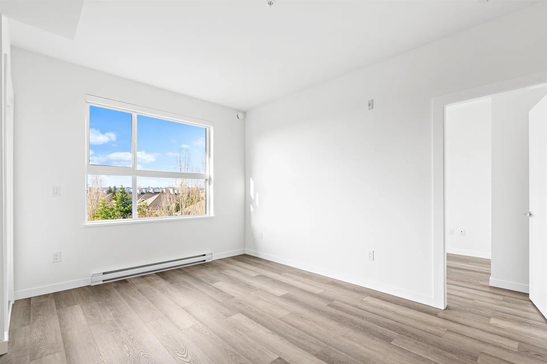 #401 20695 Eastleigh Crescent - Image 8