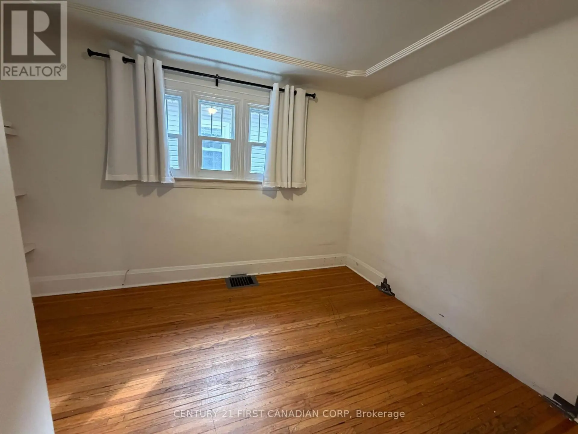 200 HURON STREET - Image 10