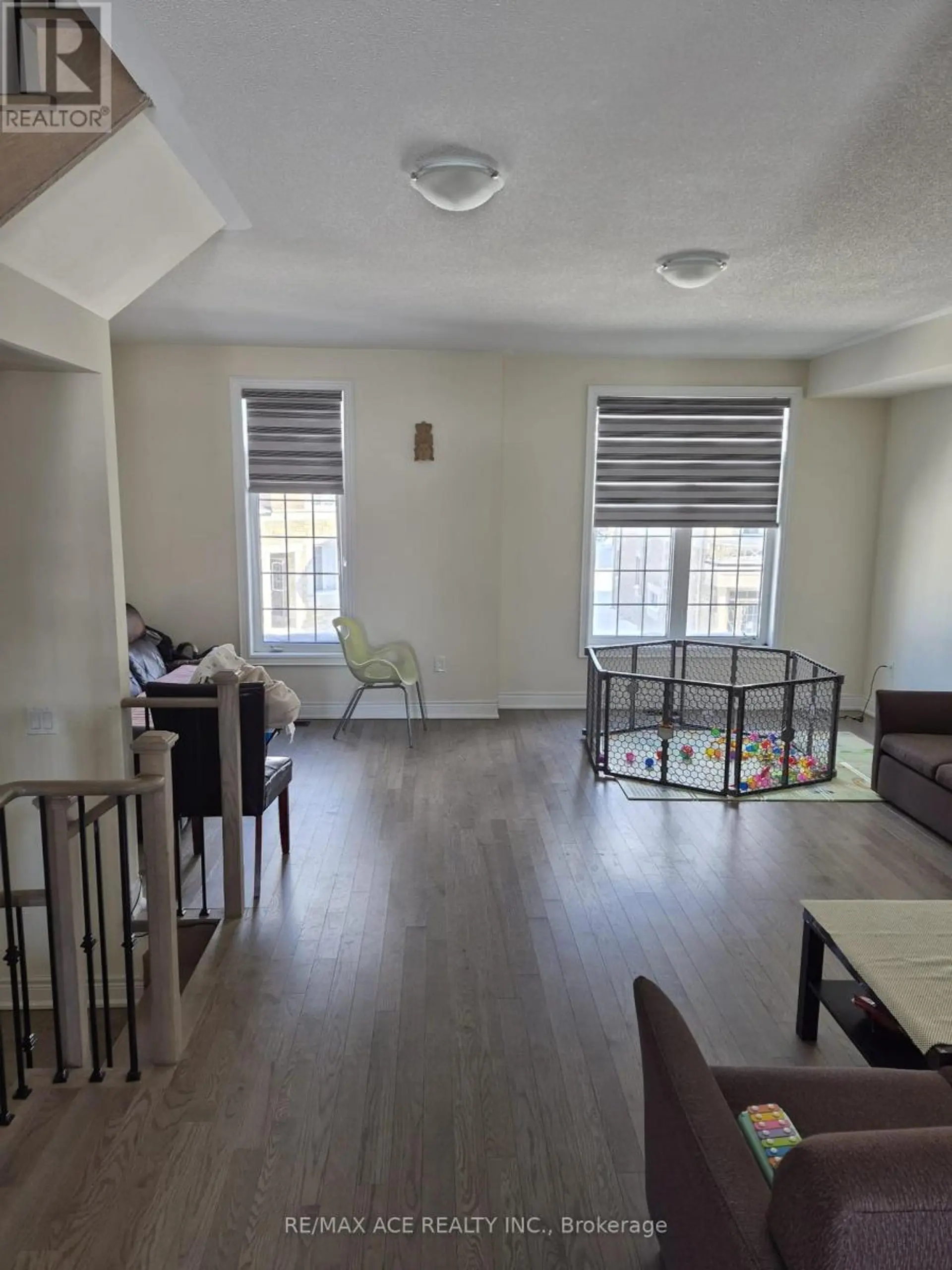 32 ANDRESS WAY - Image 2