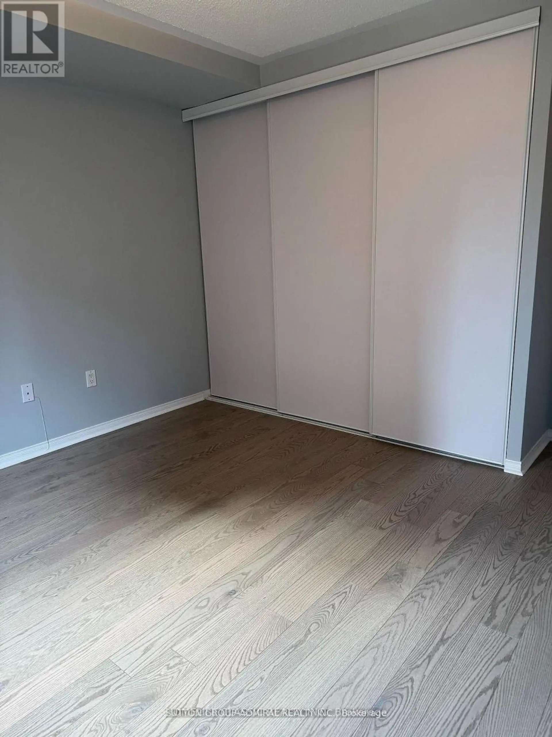 #905 909 BAY STREET - Image 10