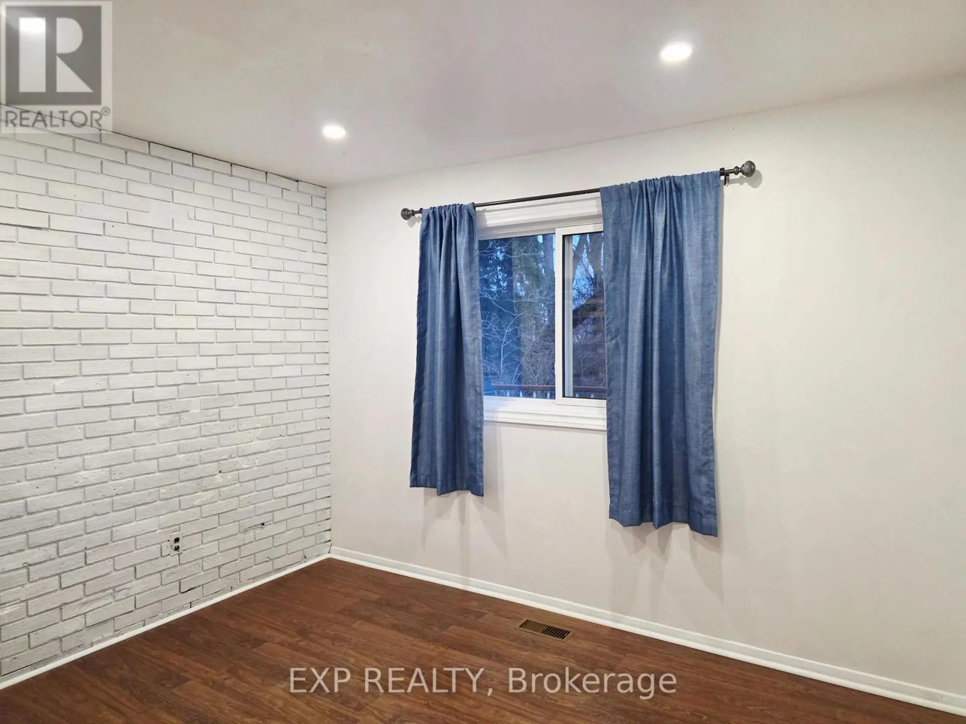 166 JOHN STREET W - Image 5
