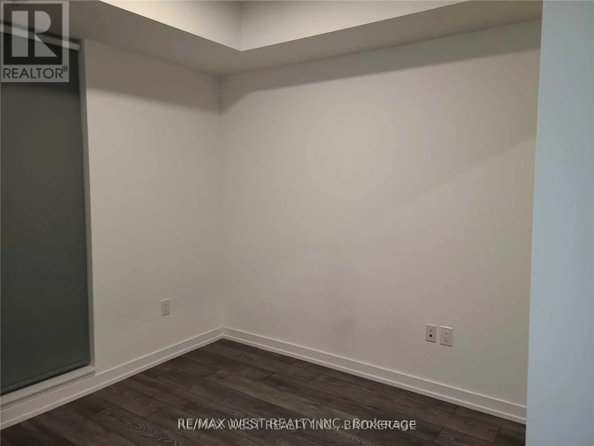 #1009 34 TUBMAN STREET - Image 6