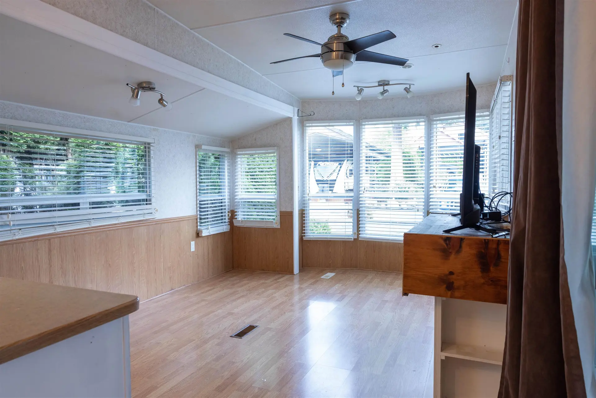 #184 14600 Morris Valley Road - Image 7