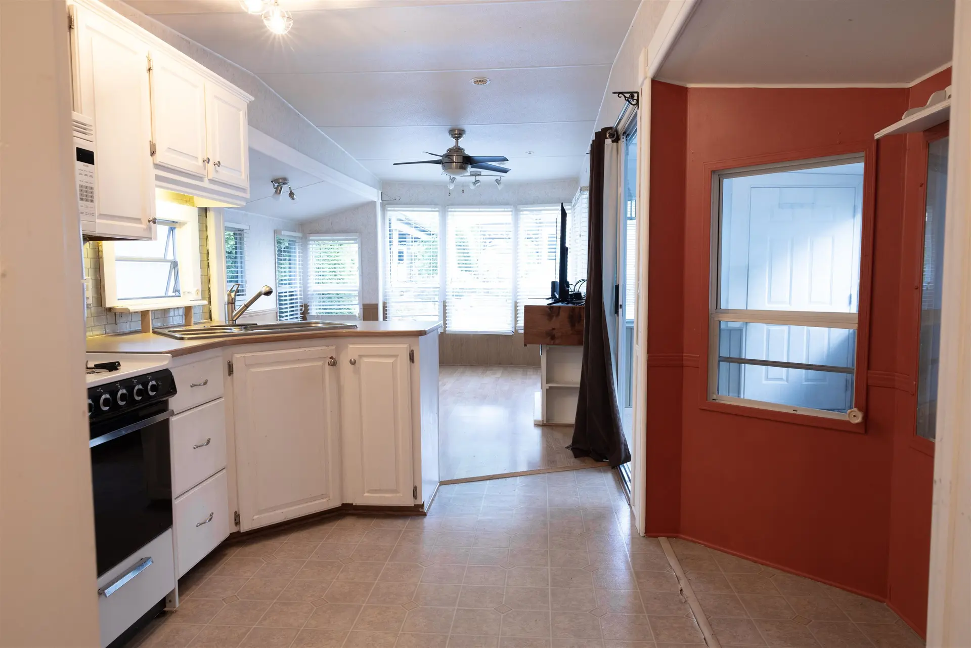 #184 14600 Morris Valley Road - Image 9
