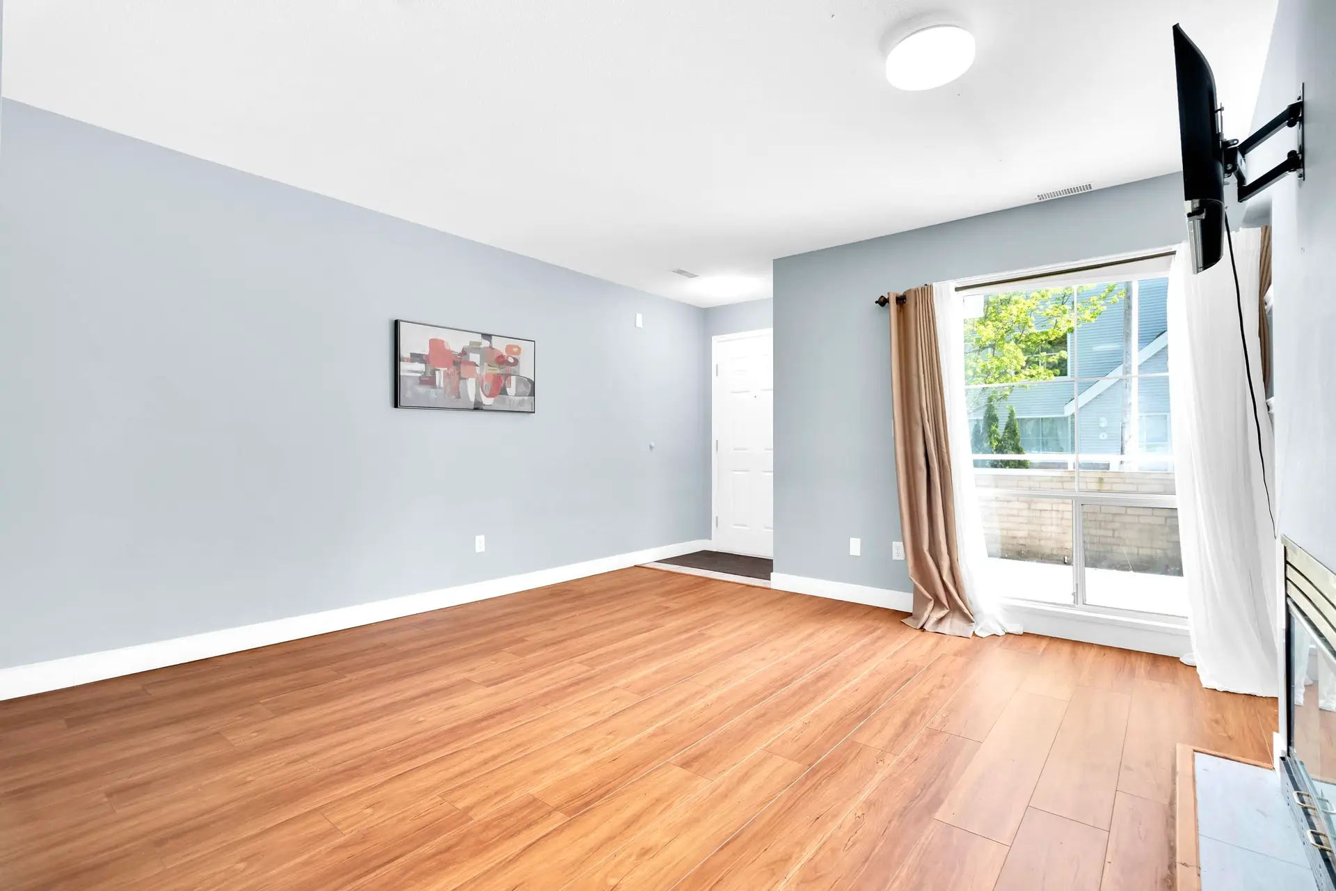 #20 13713 72a Avenue - Image 3