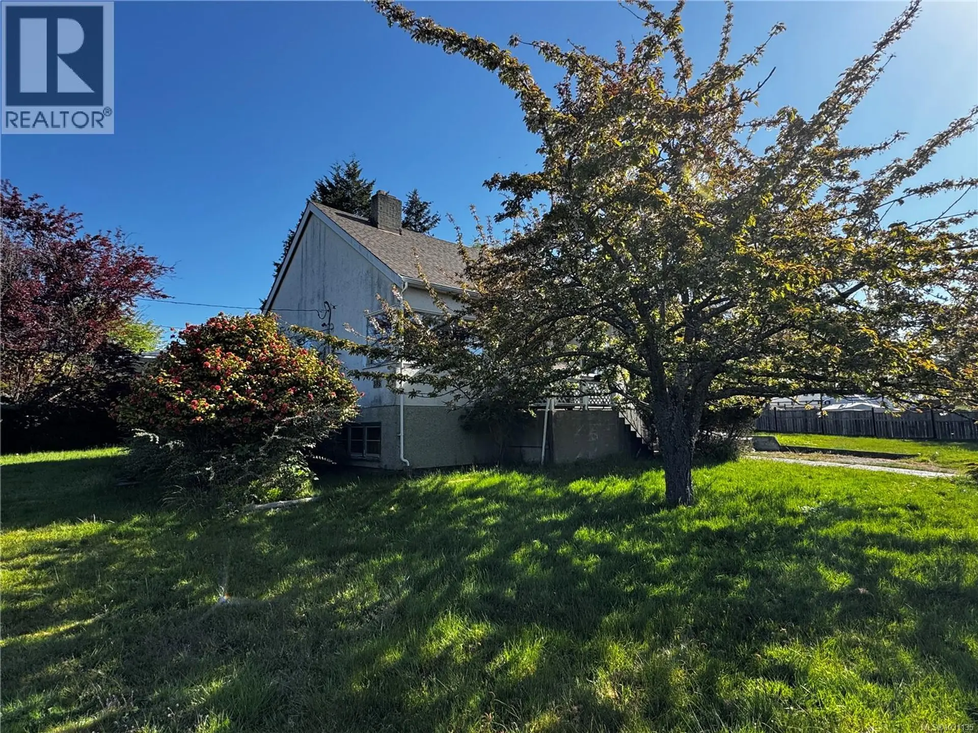 Property at 385 Kinver St, Esquimalt, BC