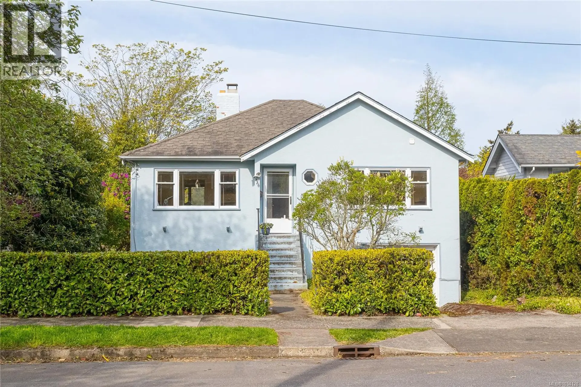 Property at 336 Irving Rd, Victoria, BC