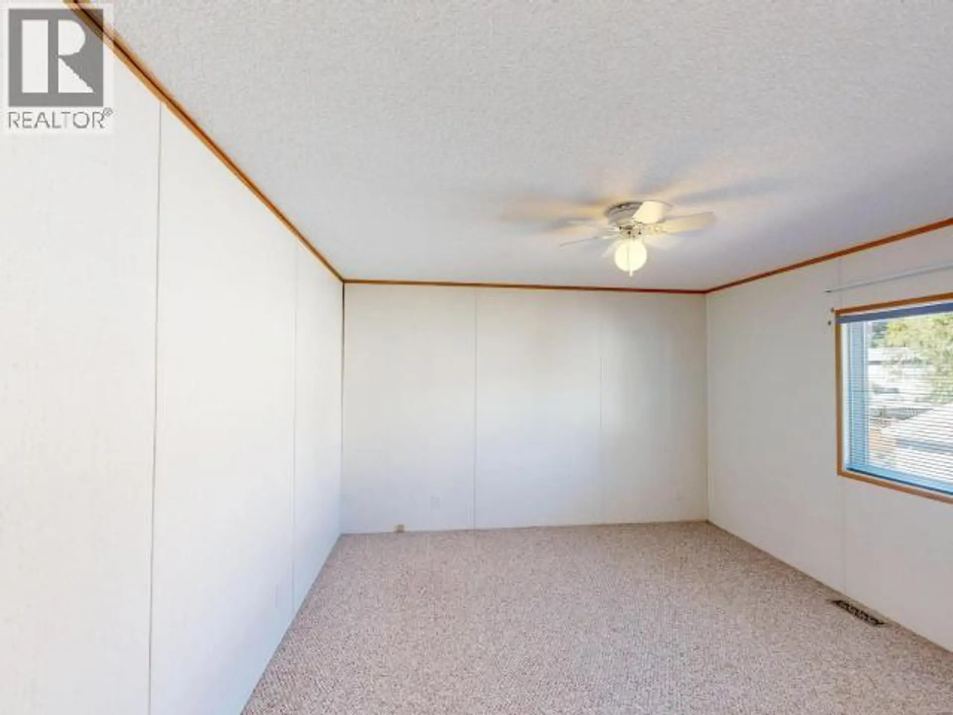 22-5455 BORDEN PLACE - Image 15