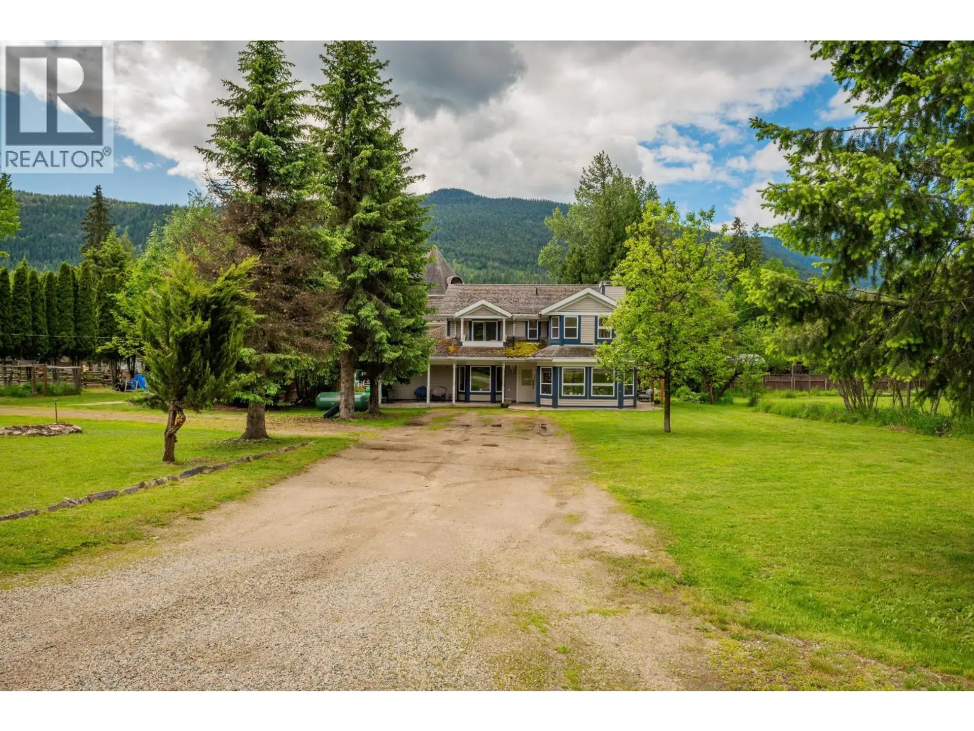 Property at 3452 CEMETERY Road, Krestova, BC