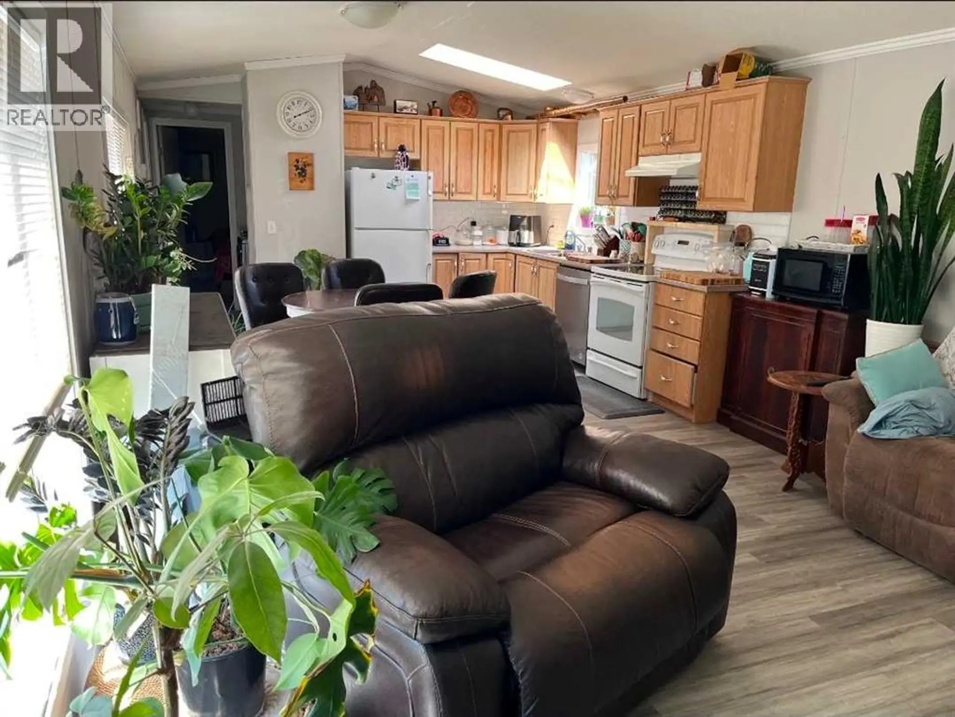 33, 6101 20th Avenue - Image 17