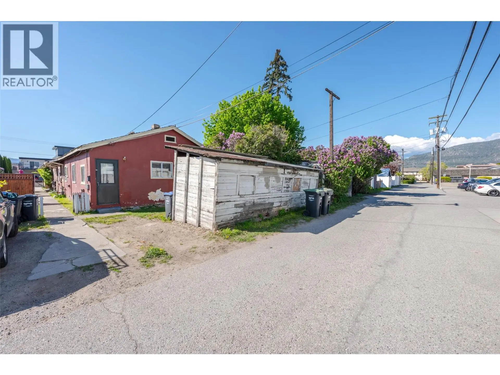 329 Nanaimo Avenue W - Image 11