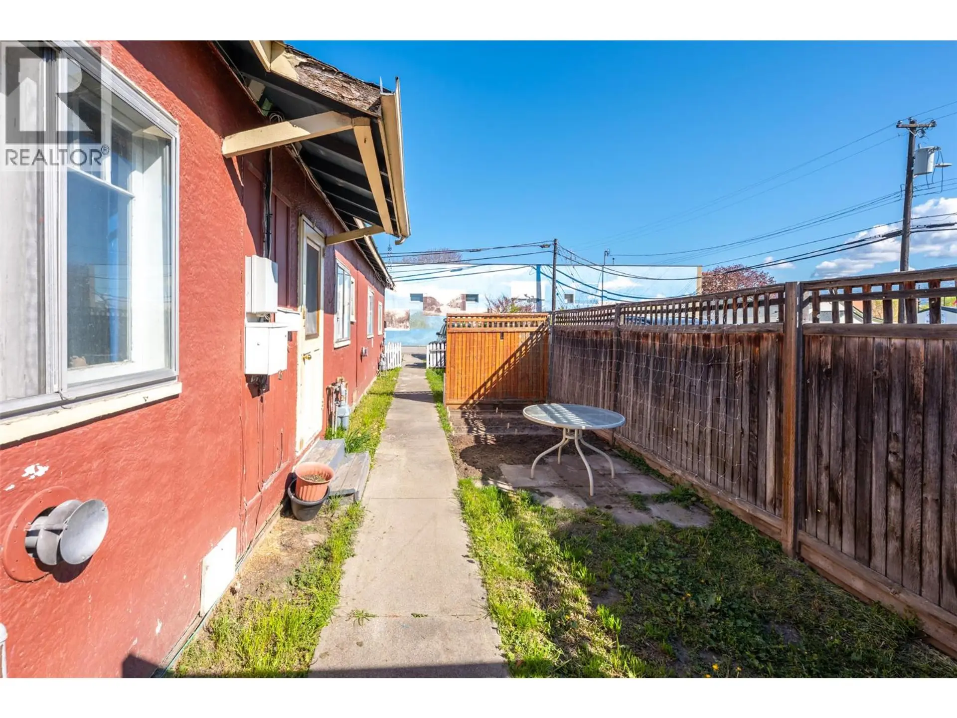 329 Nanaimo Avenue W - Image 6