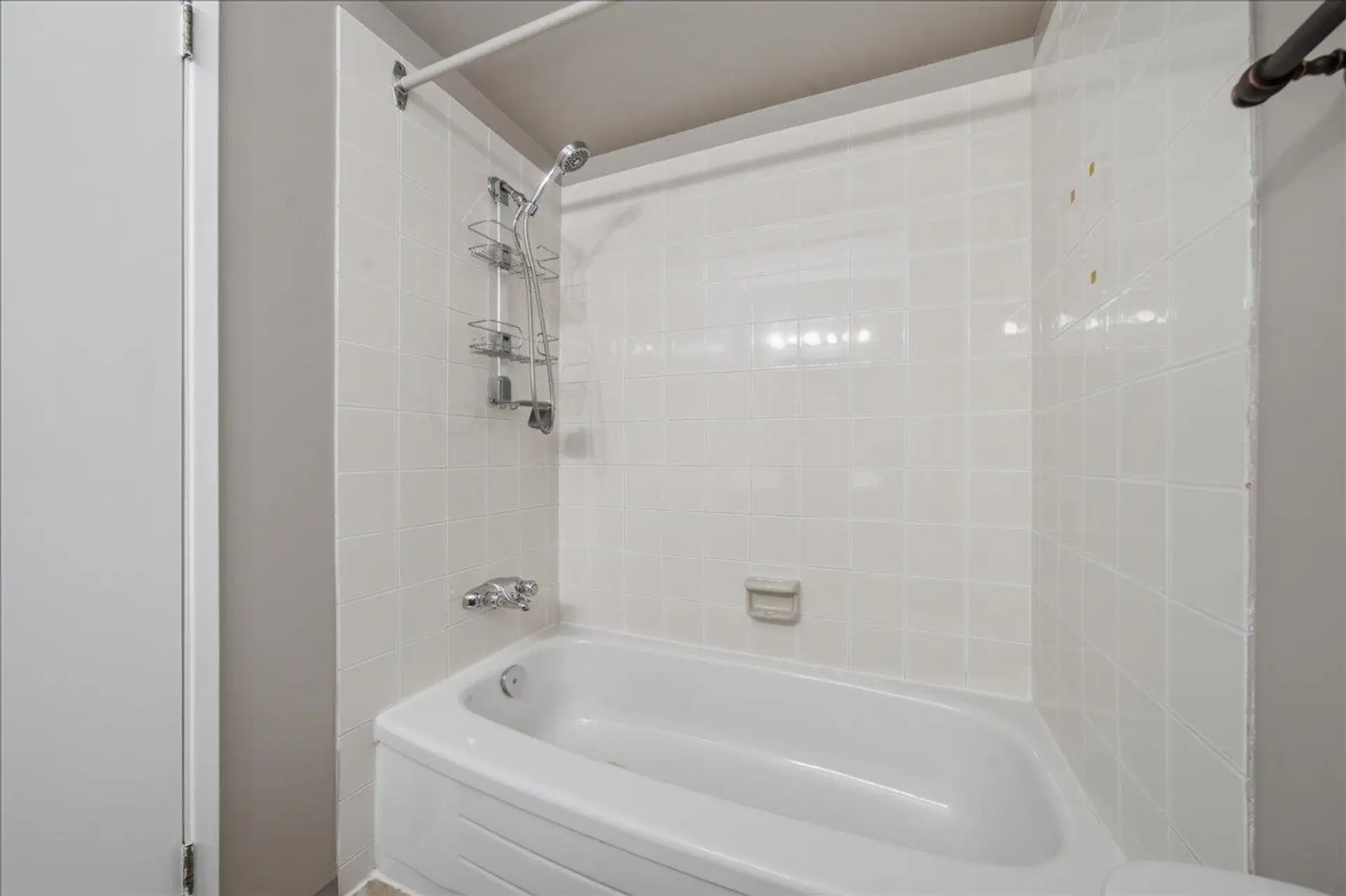 #47 1240 Falcon Drive - Image 12