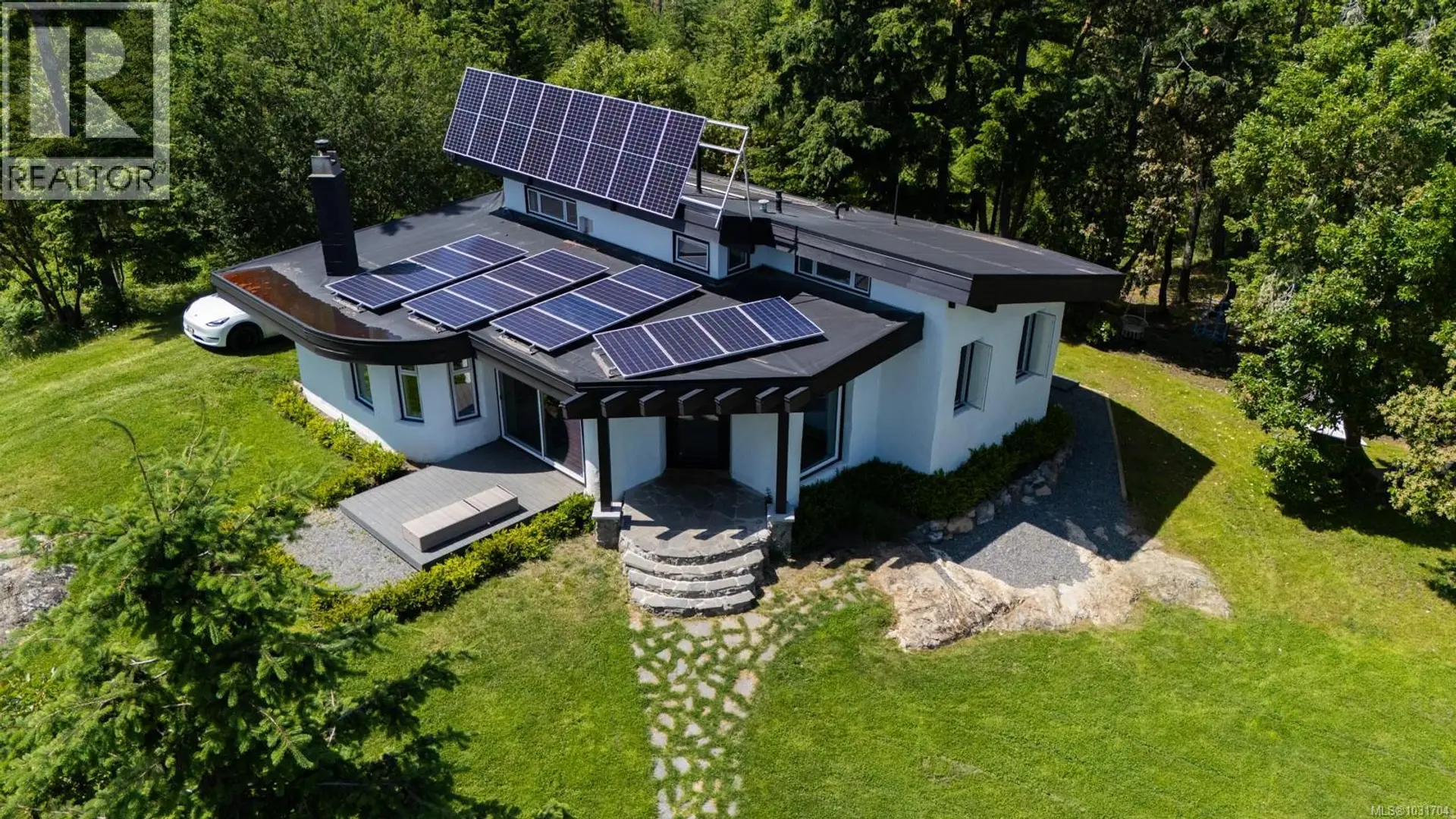 Property at 5876 Stoltze Rd, Duncan, BC