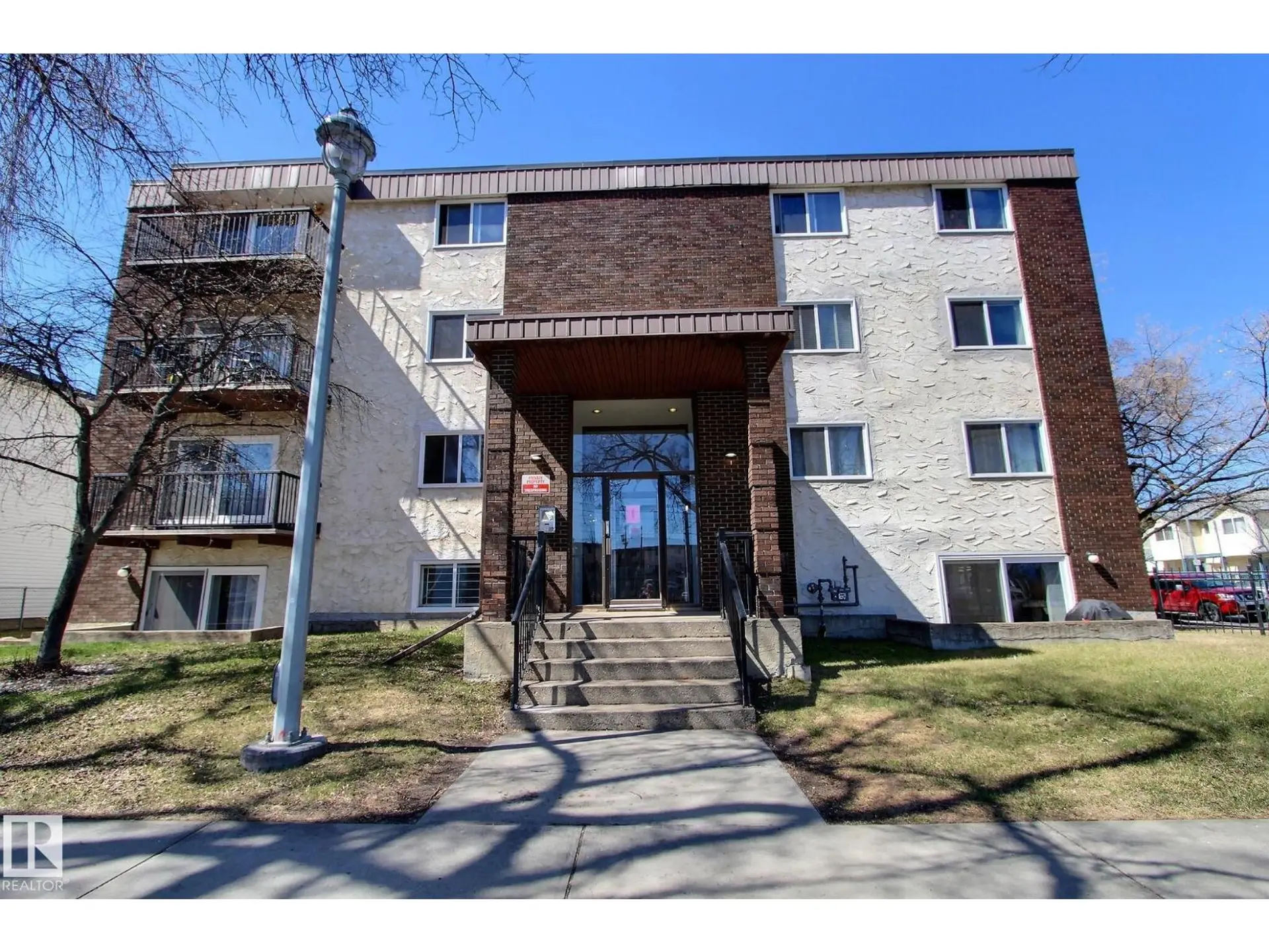 #305 10740 105 ST NW - Image 1