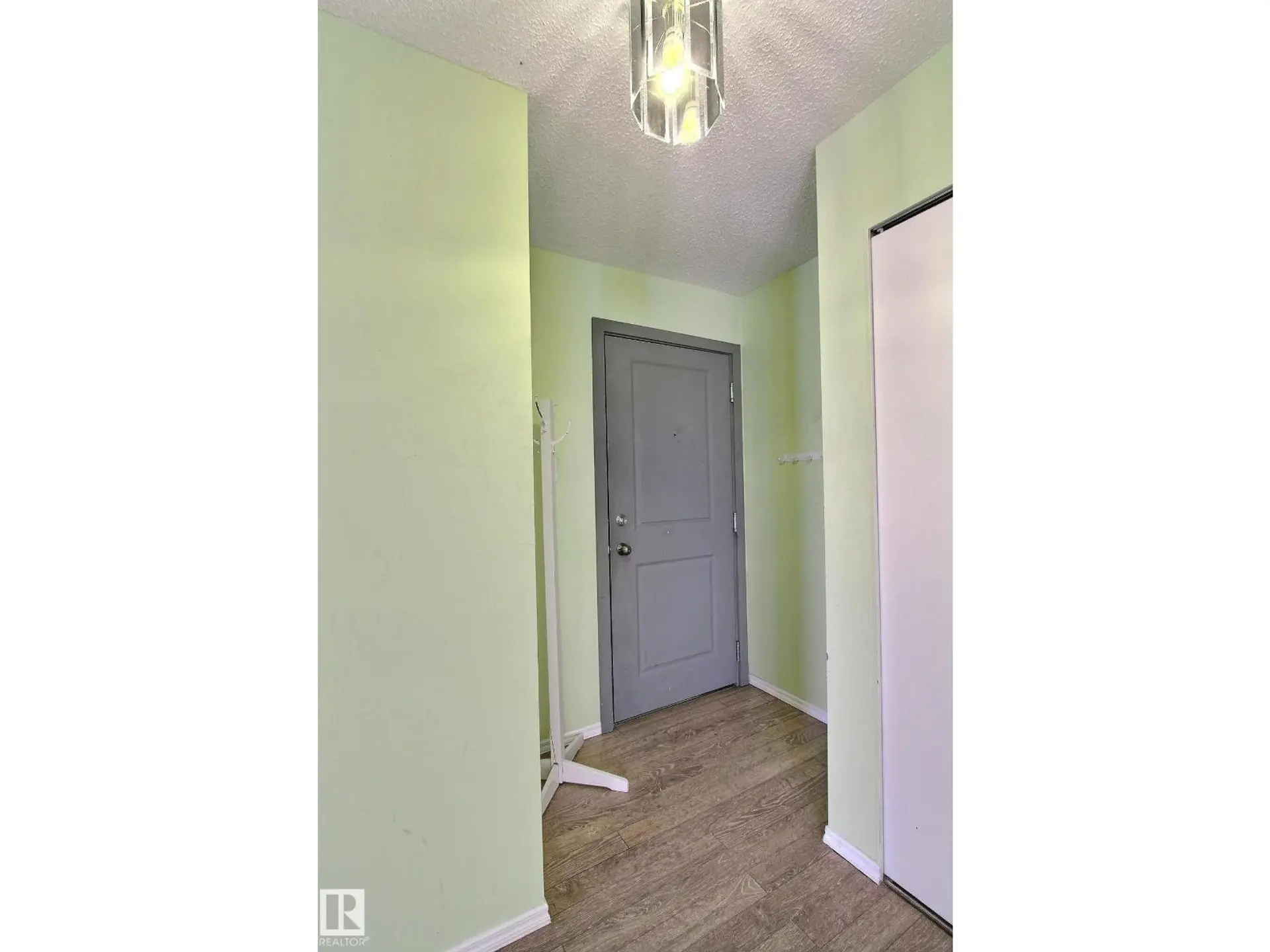 #305 10740 105 ST NW - Image 12