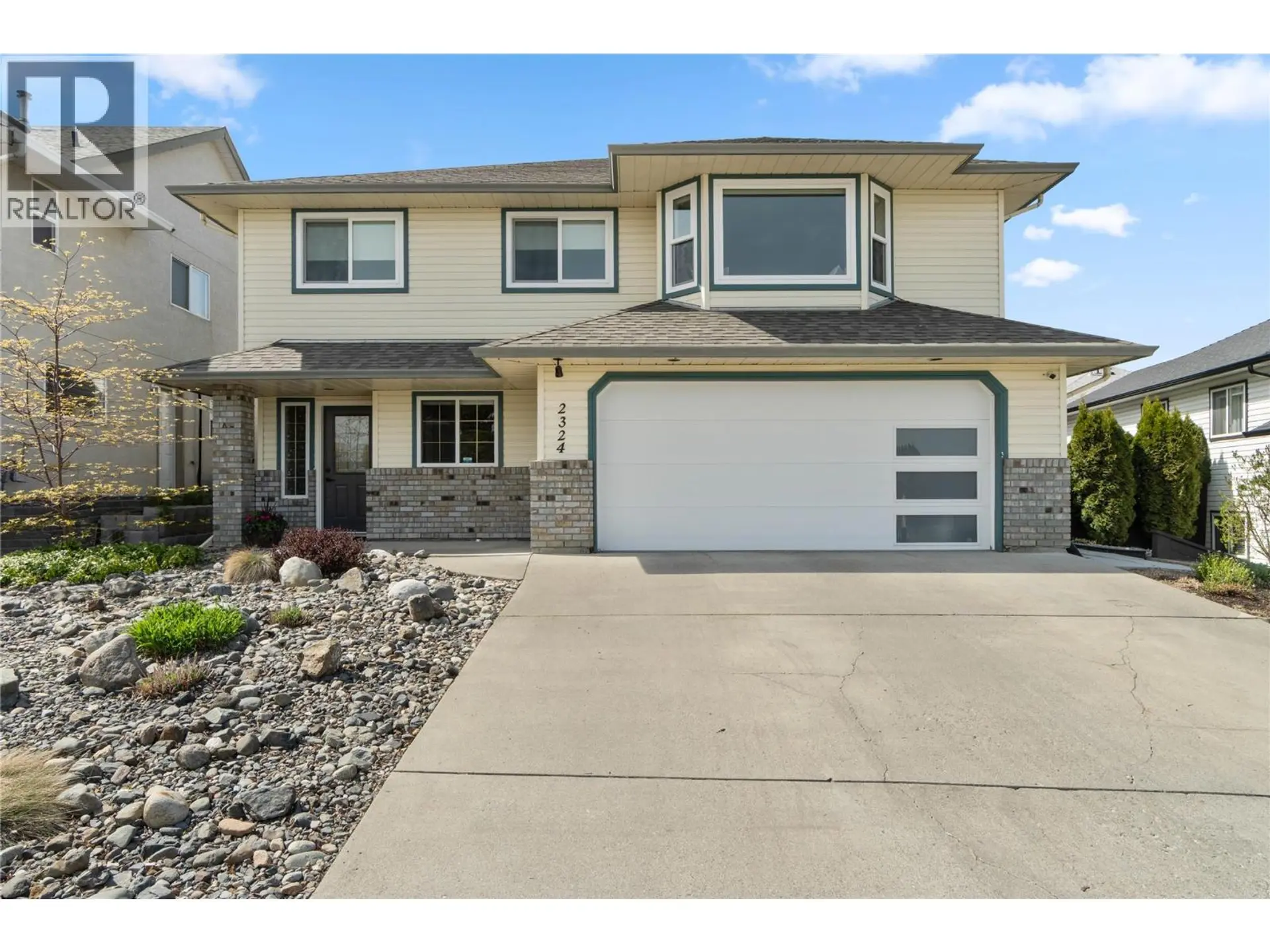 Property at 2324 Abbeyglen Way, Kamloops, BC