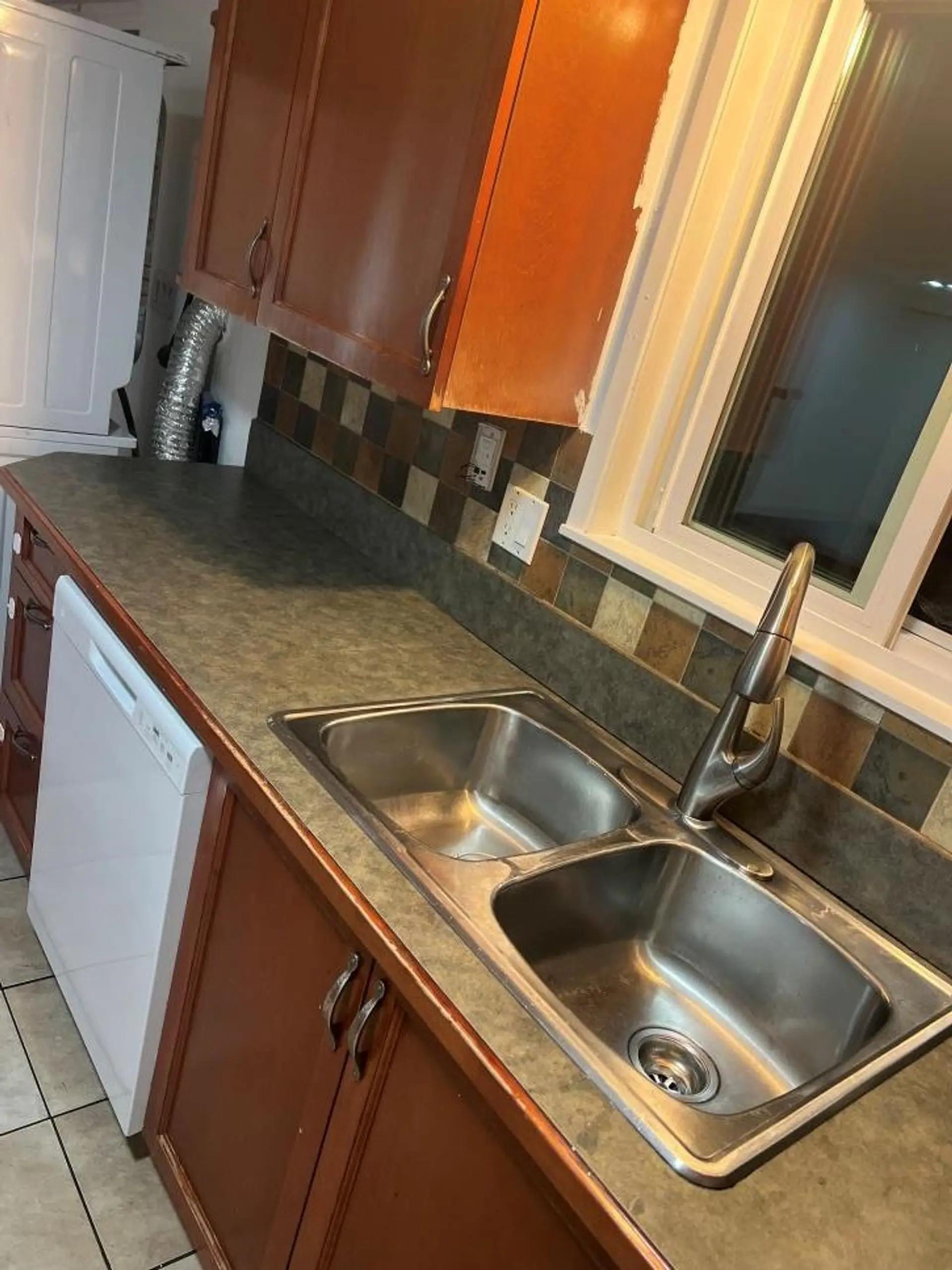 4815 201 Street - Image 15