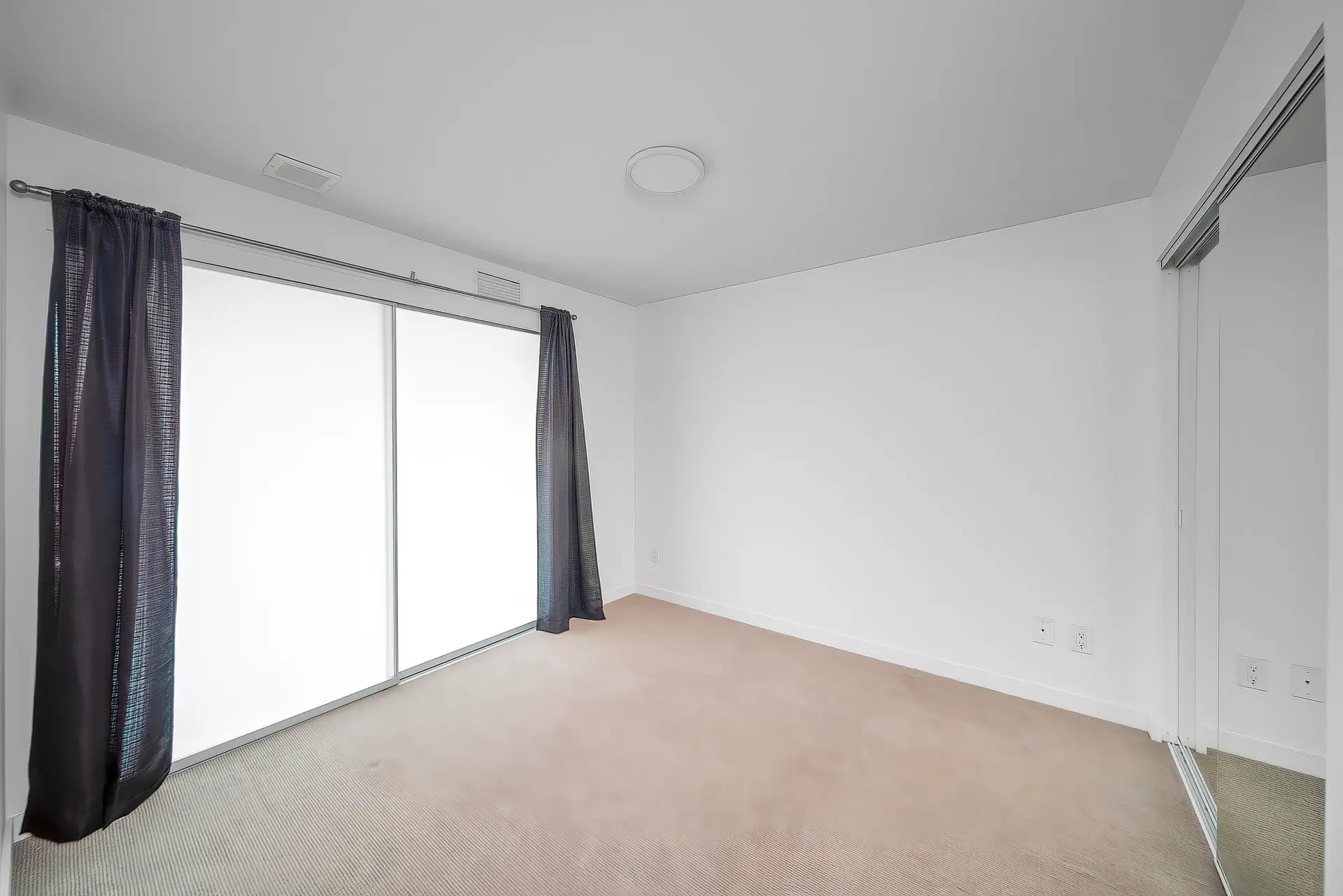#915 5665 Boundary Road - Image 9