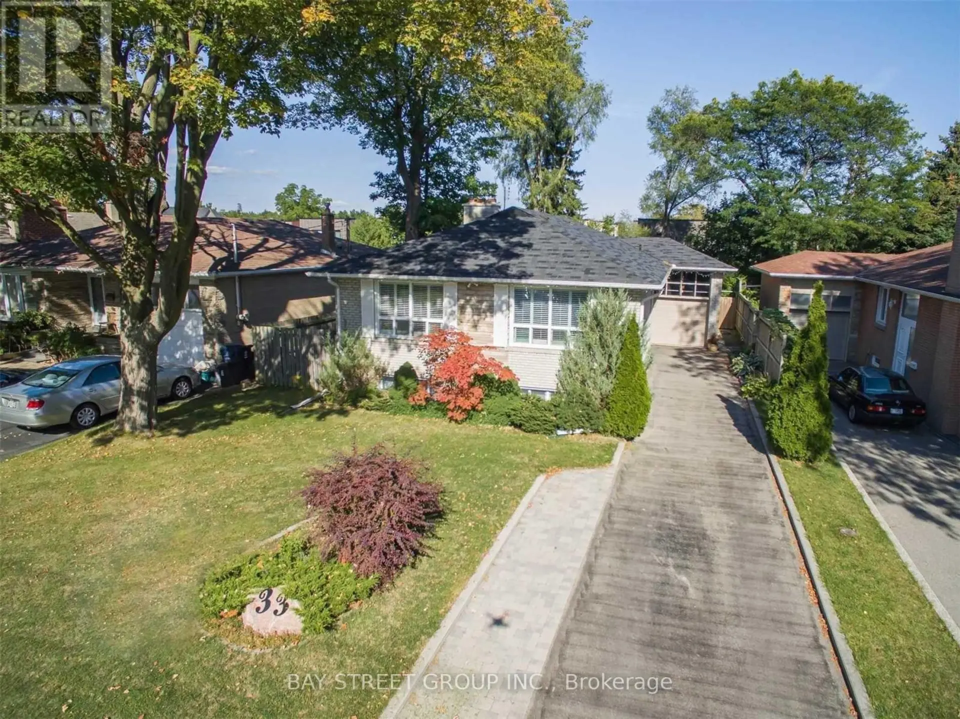 33 HEATHVIEW AVENUE - Image 1