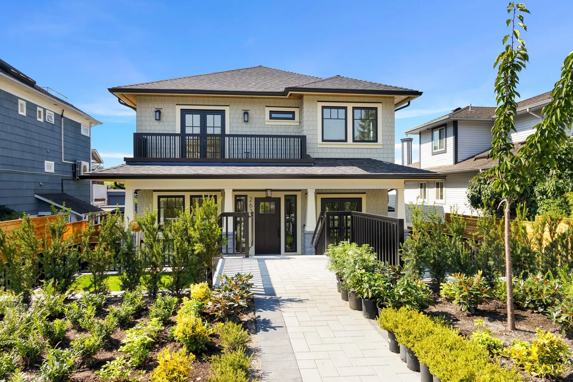 Property at 261 W 6th Street, North Vancouver, BC