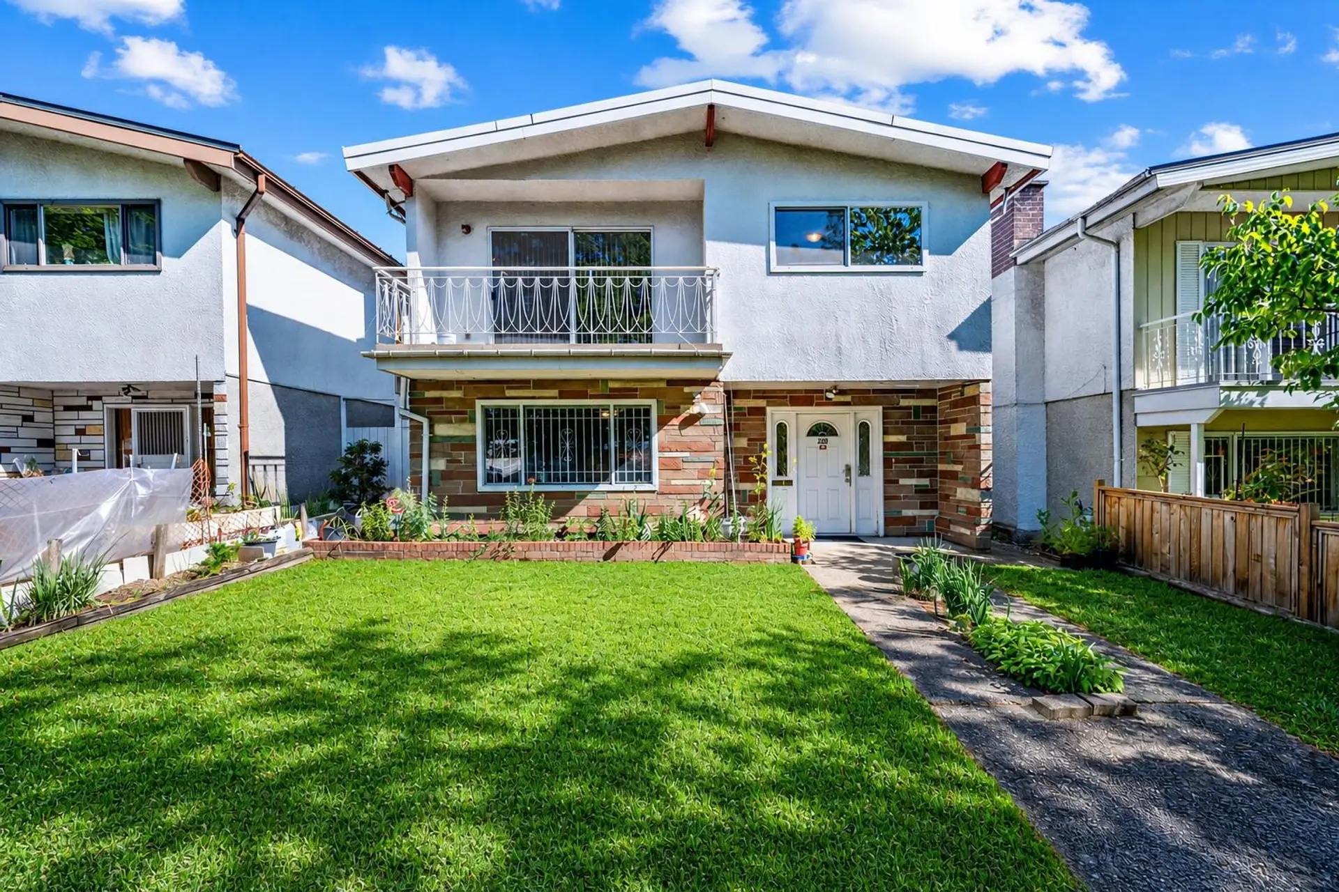 Property at 245 W 63rd Avenue, Vancouver, BC