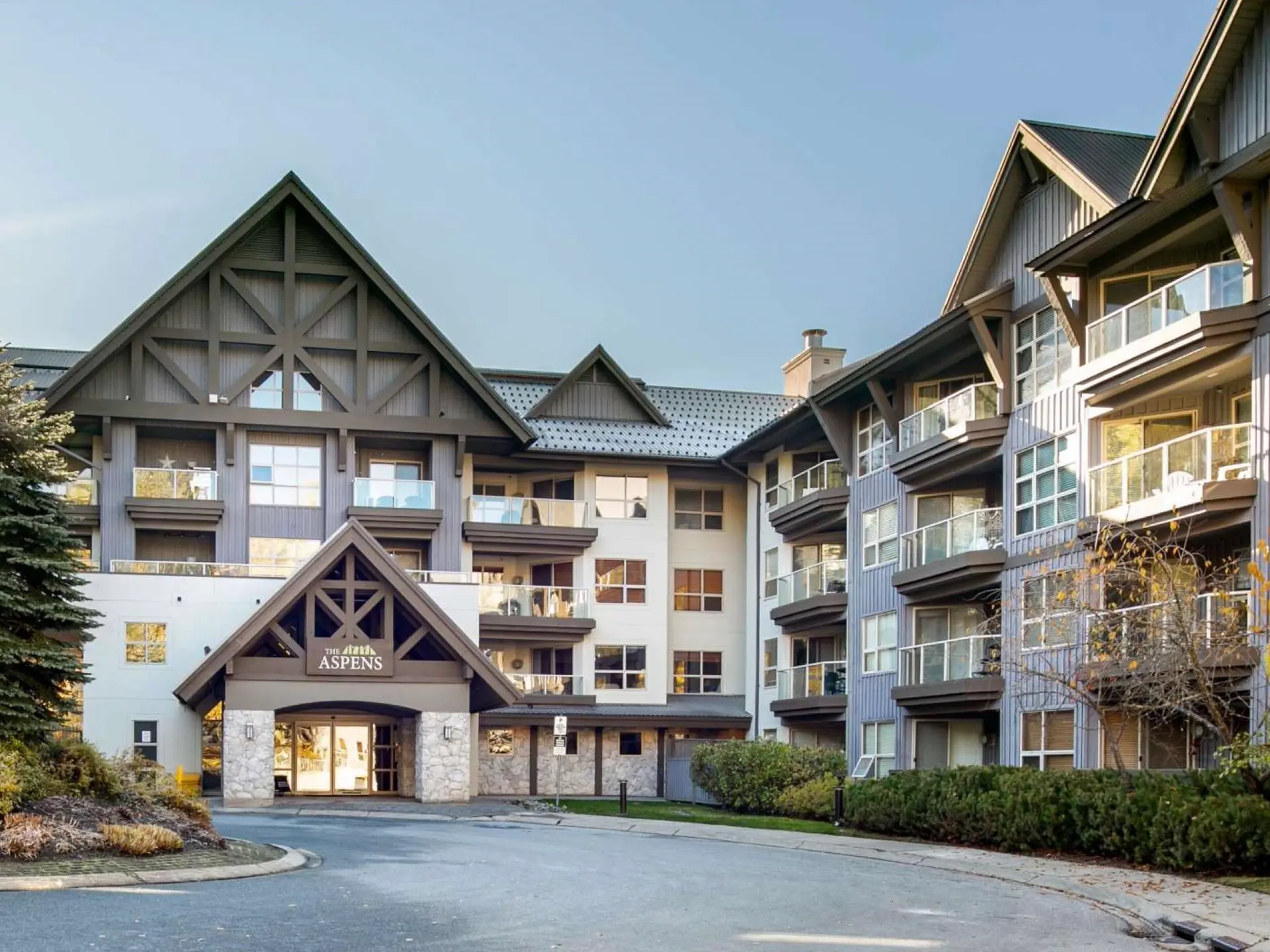 Property at #416 4800 Spearhead Drive, Whistler, BC