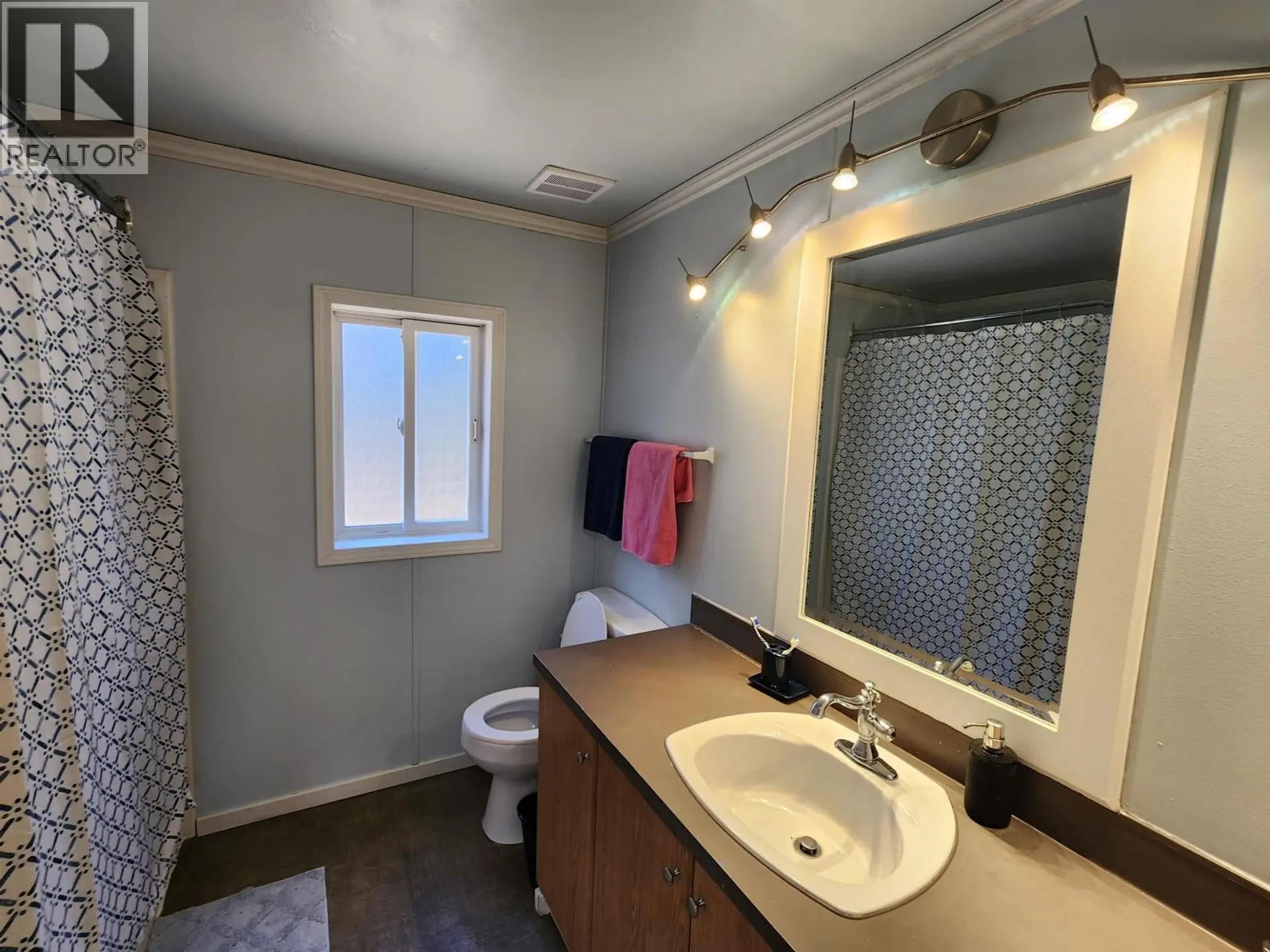 16110 WRIGHT CREEK ROAD - Image 17