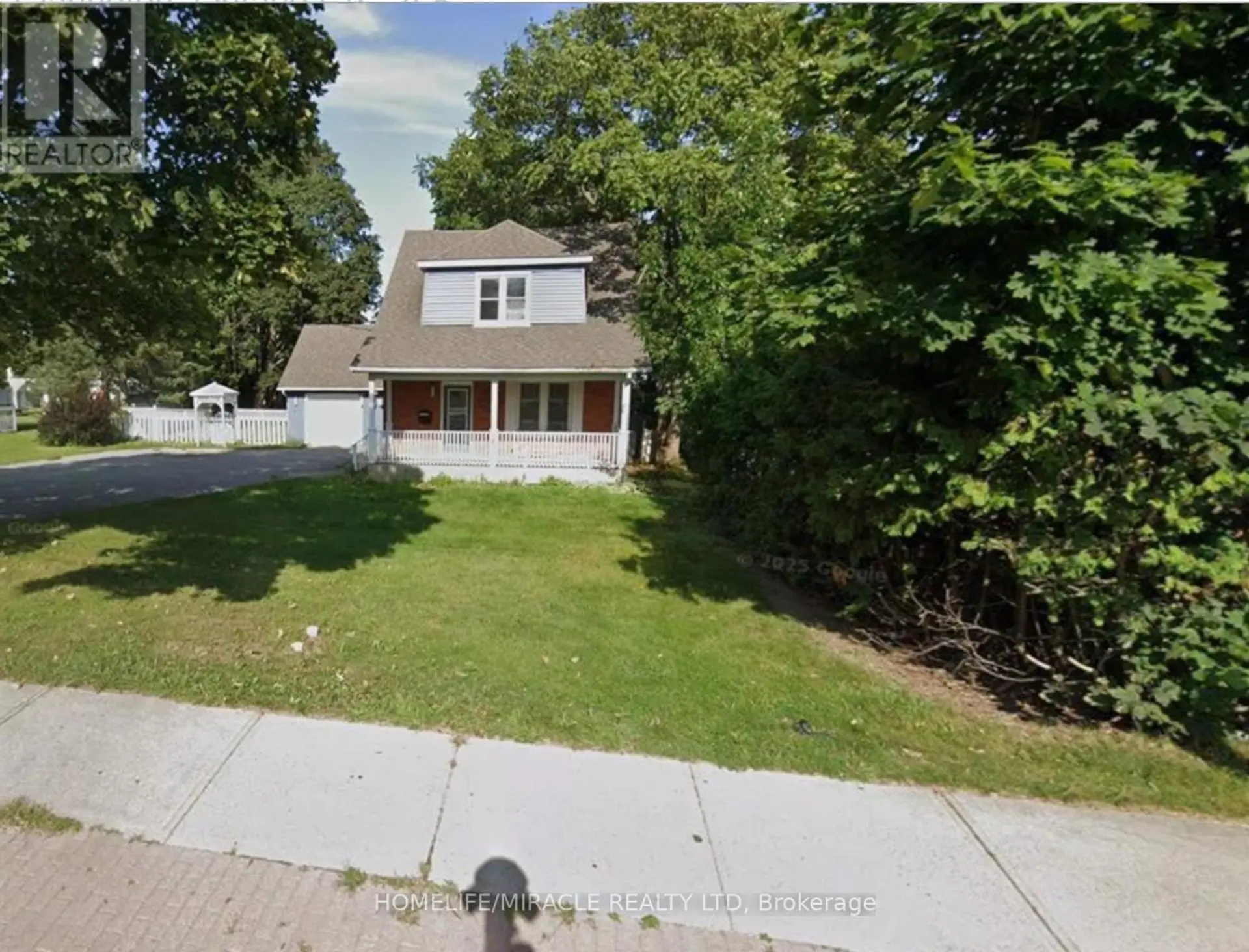 83 LIBERTY STREET N - Image 1