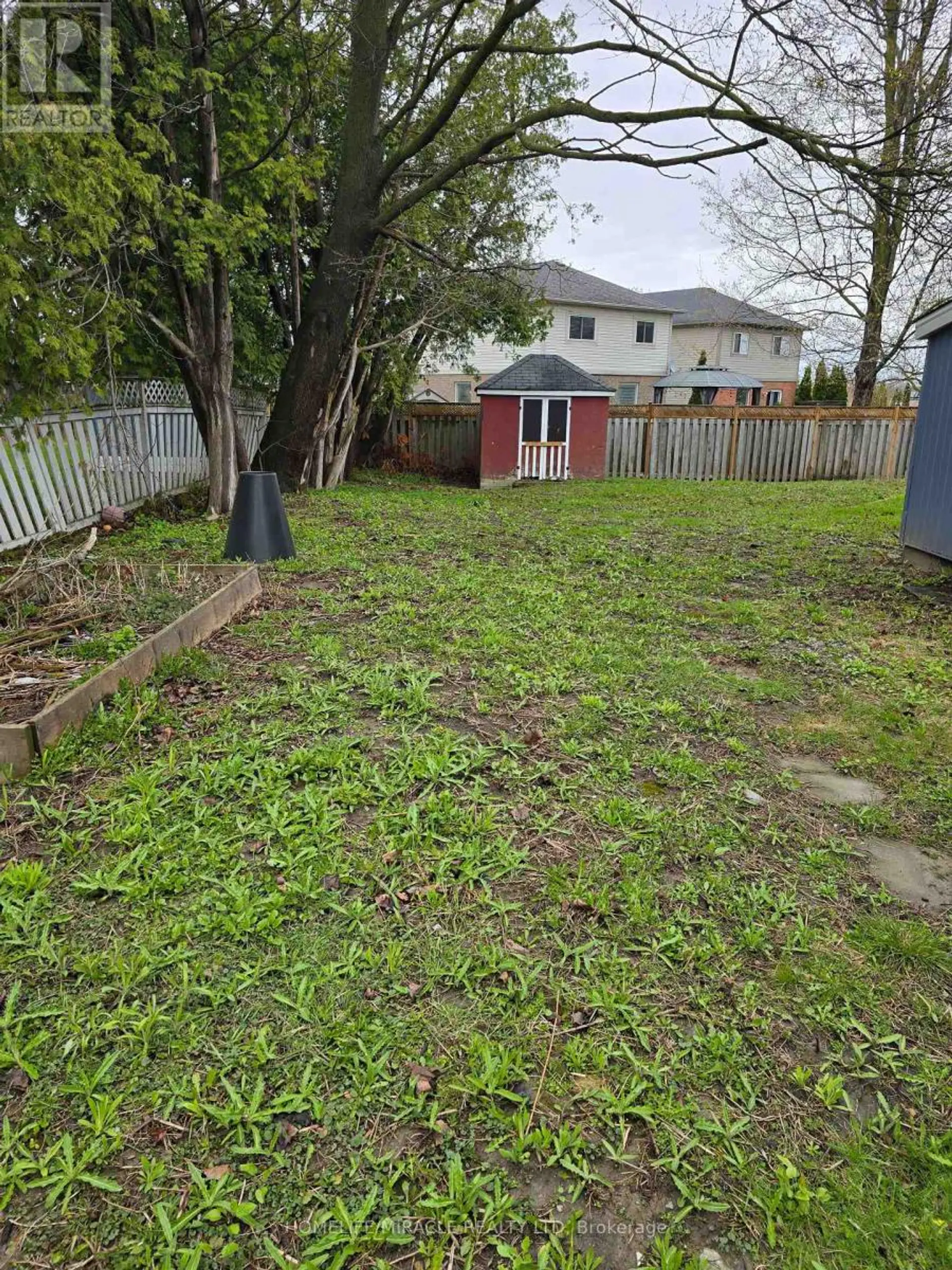 83 LIBERTY STREET N - Image 10
