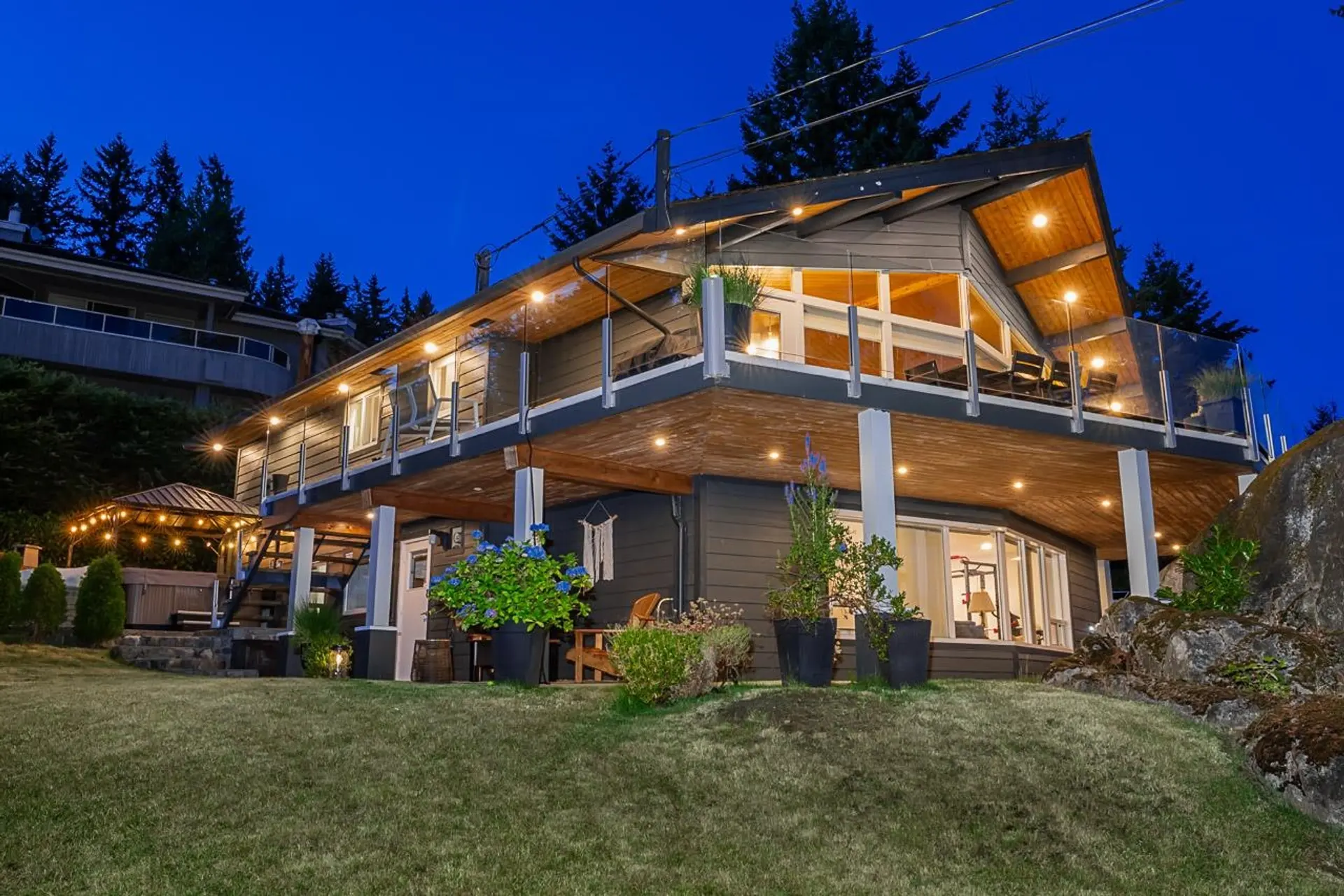 Property at 4375 Woodcrest Road, West Vancouver, BC