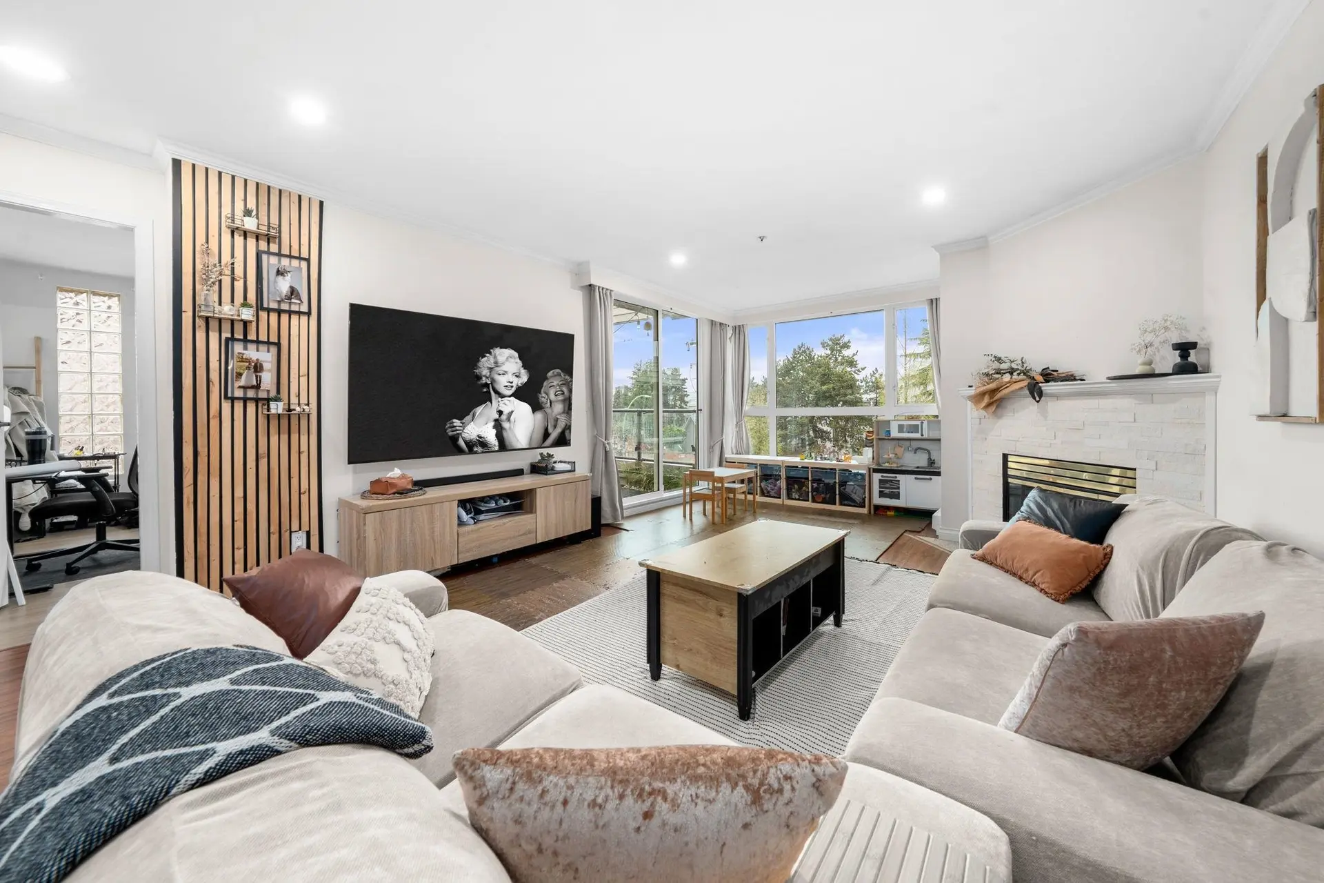 Property at #305 1318 W 6th Avenue, Vancouver, BC