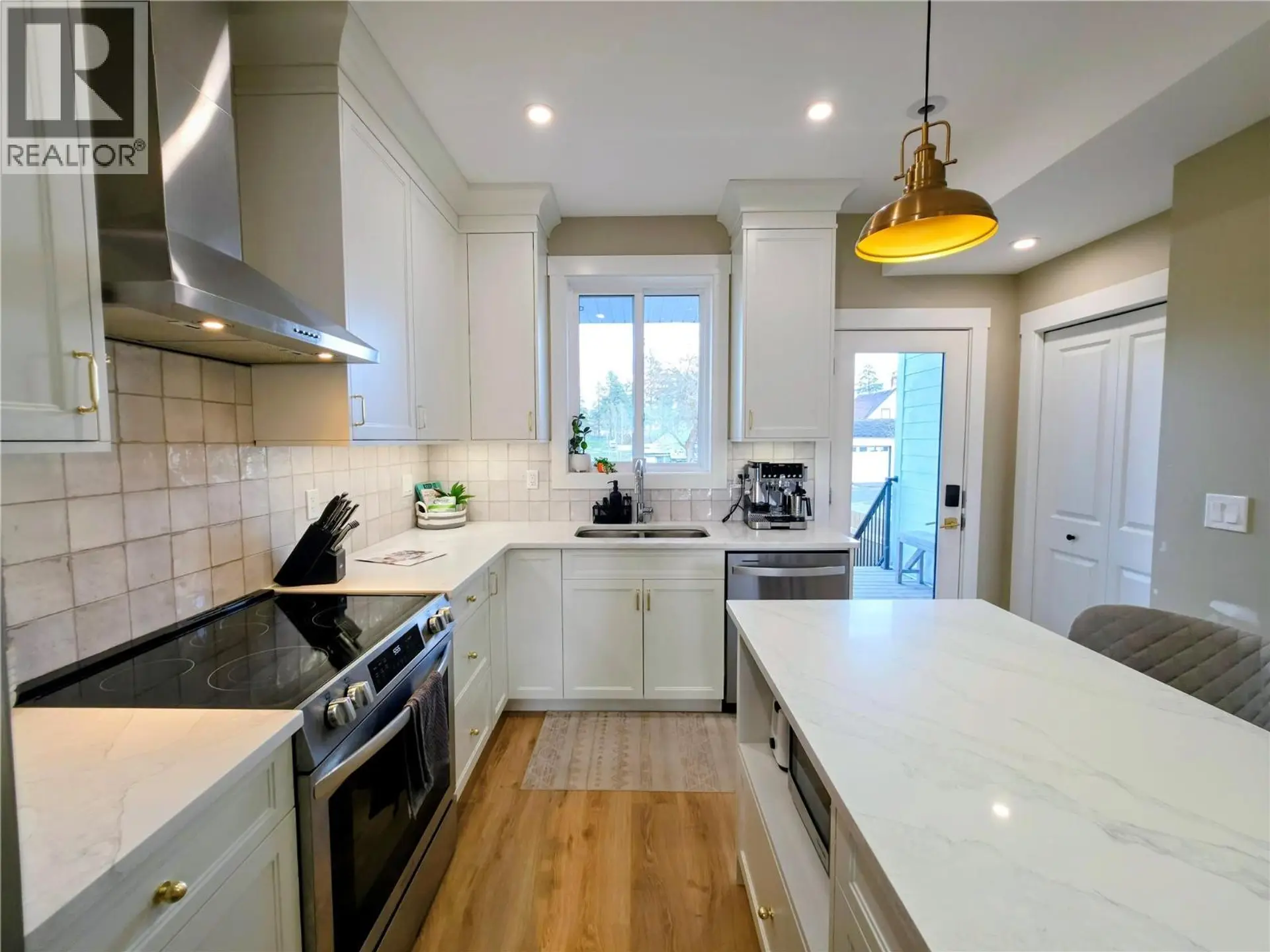 #A & C 126 13th Avenue S - Image 7