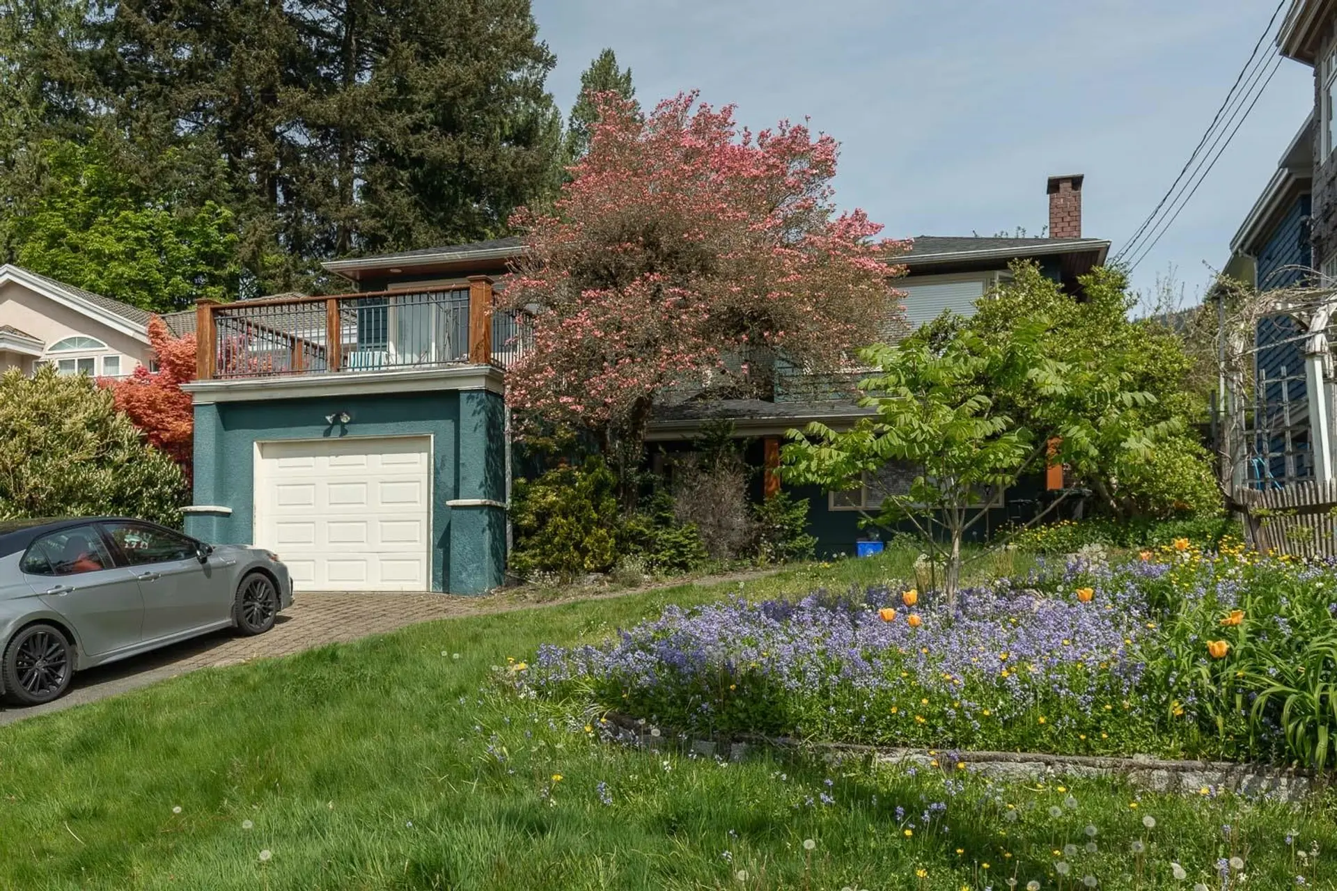 Property at 164 E Carisbrooke Road, North Vancouver, BC