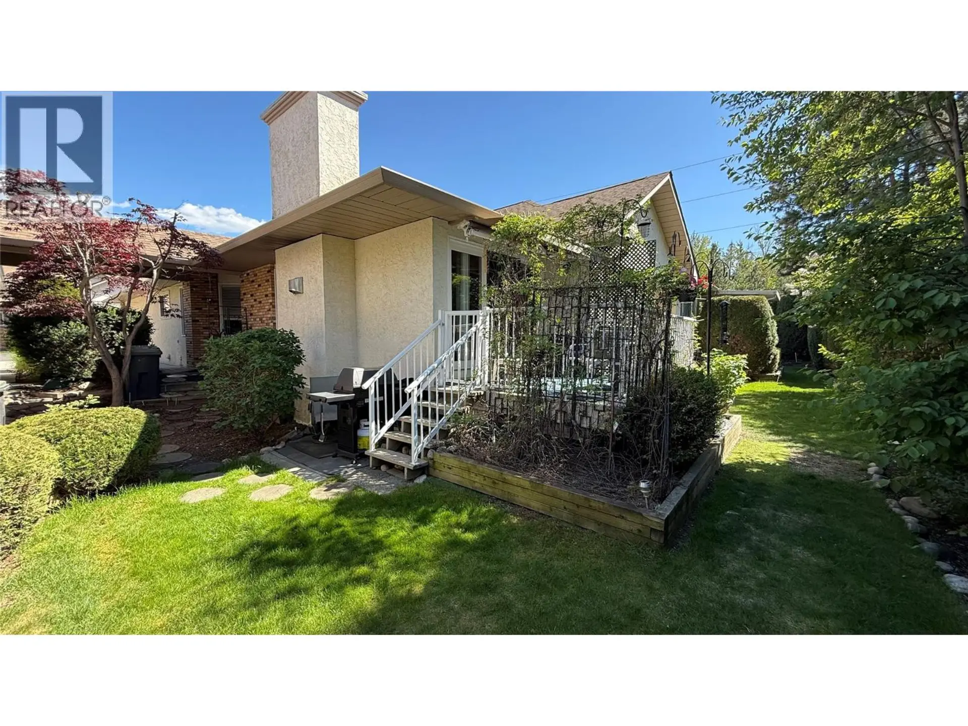 Property at #8 1873 Parkview Crescent, Kelowna, BC