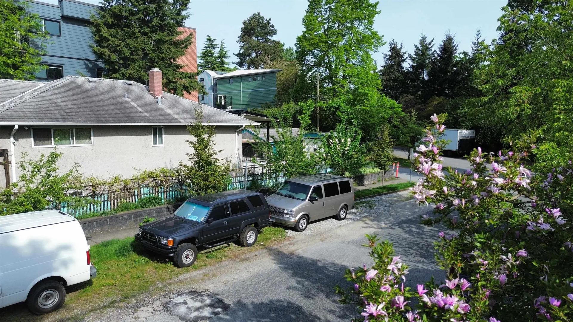 1385 E 7th Avenue - Image 7