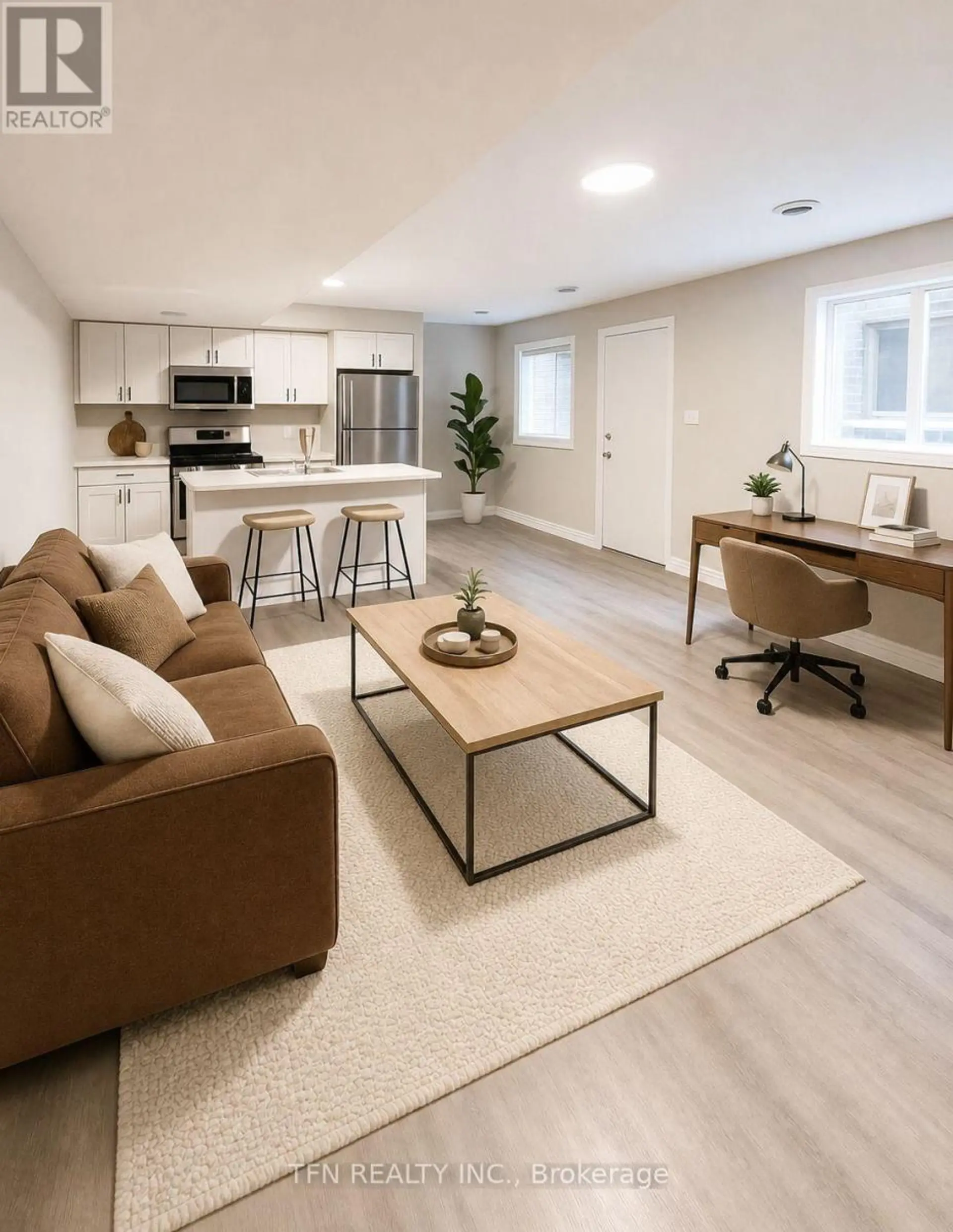 39 SUPERIOR STREET E - Image 3
