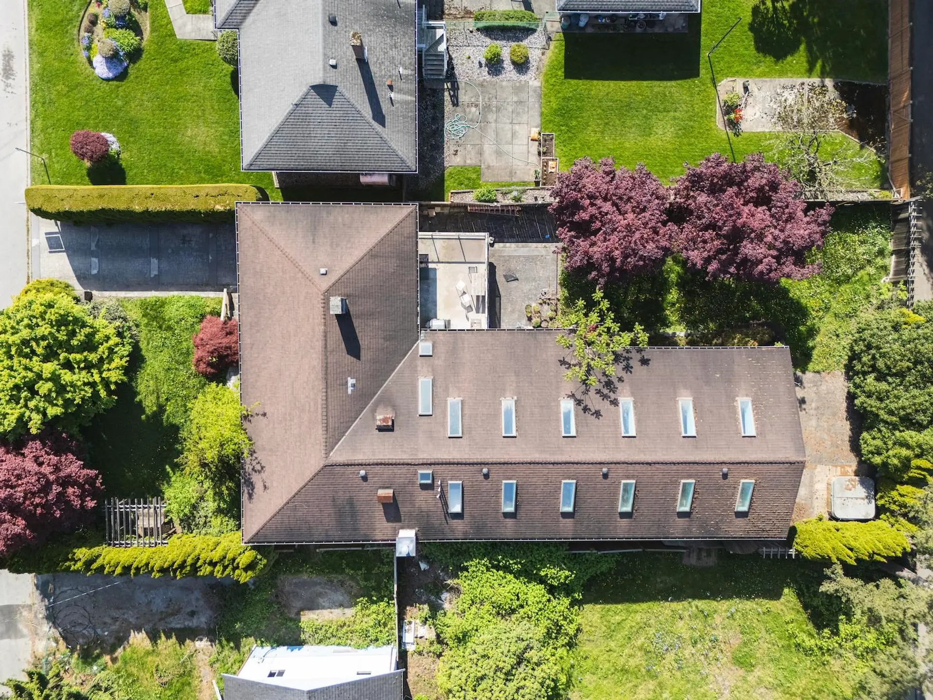 619 Harrison Avenue - Image 3