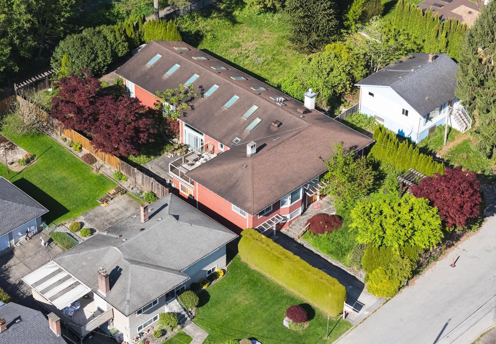 619 Harrison Avenue - Image 1