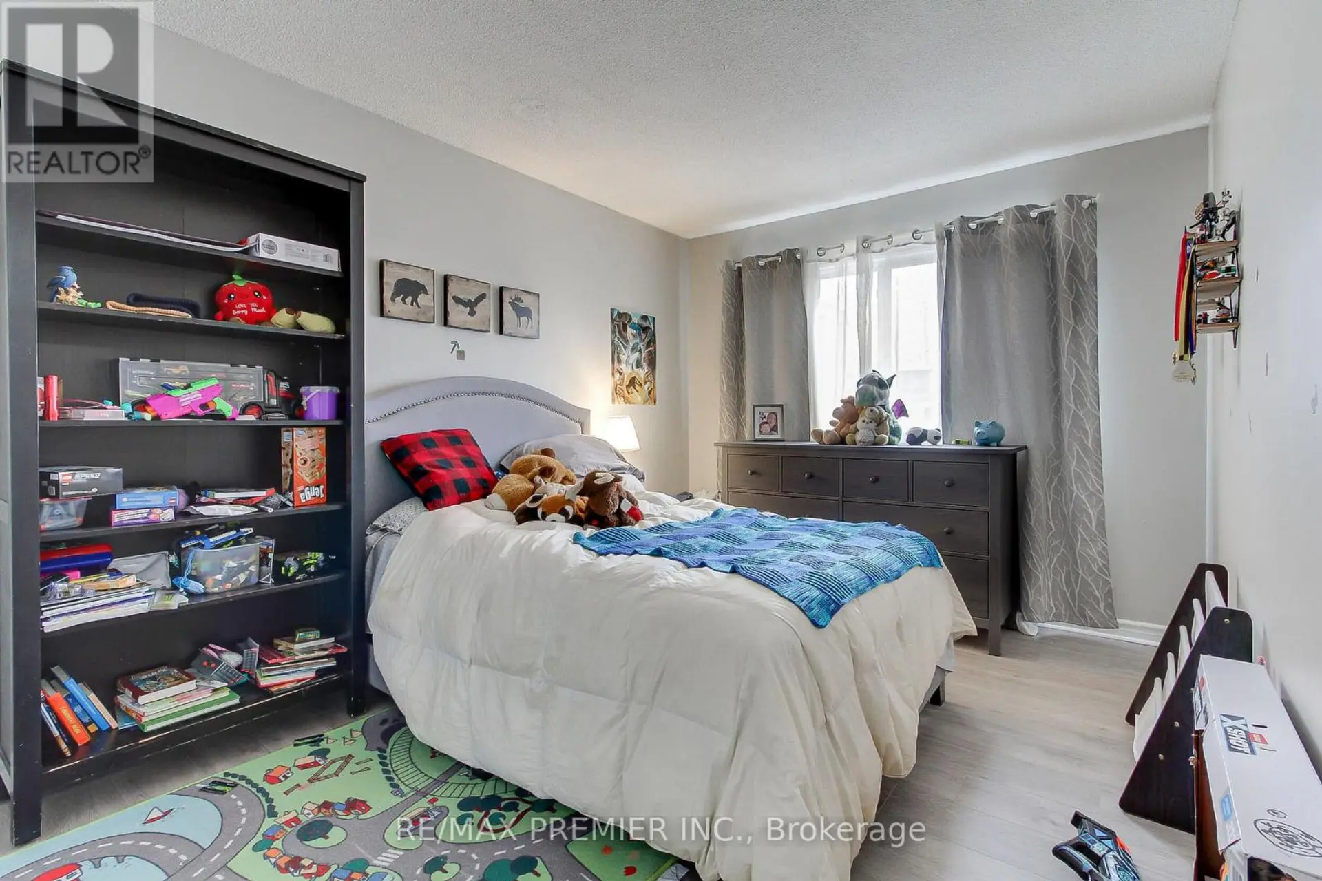 213 MILESTONE CRESCENT - Image 17