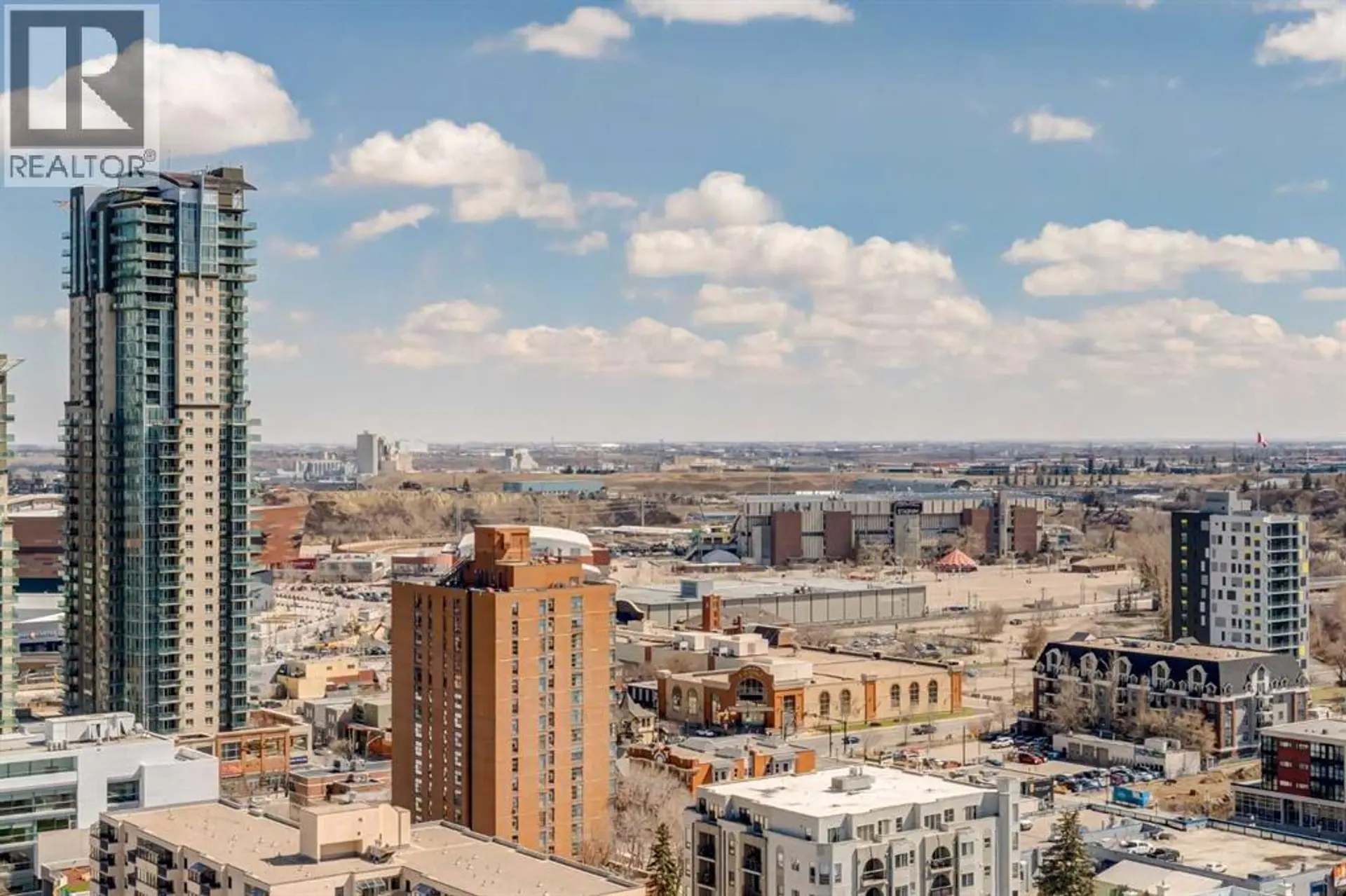 #2010 135 13 Avenue SW - Image 12