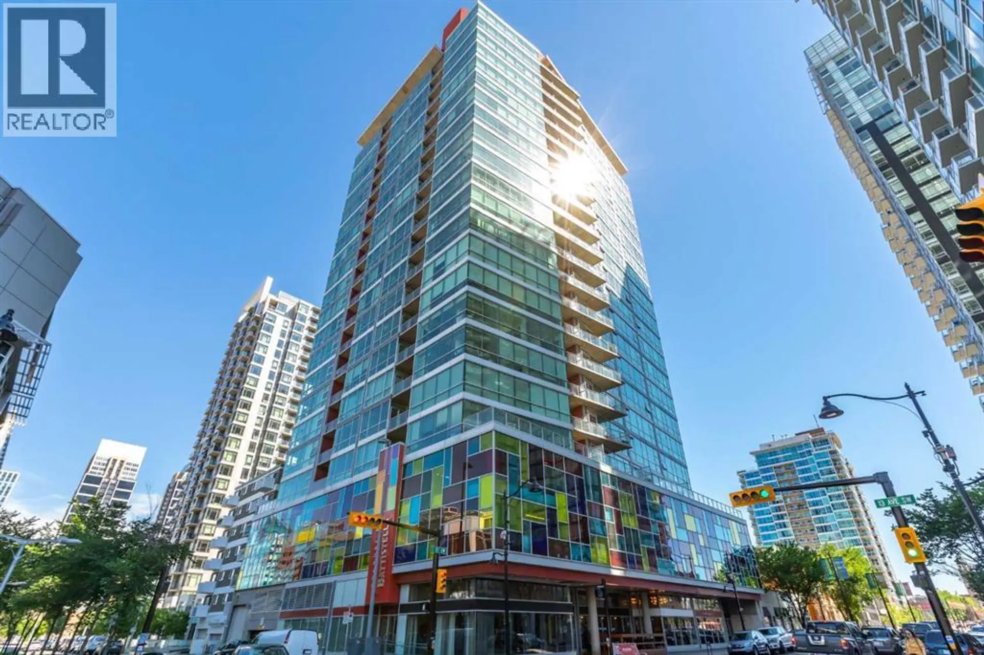 #2010 135 13 Avenue SW - Image 2