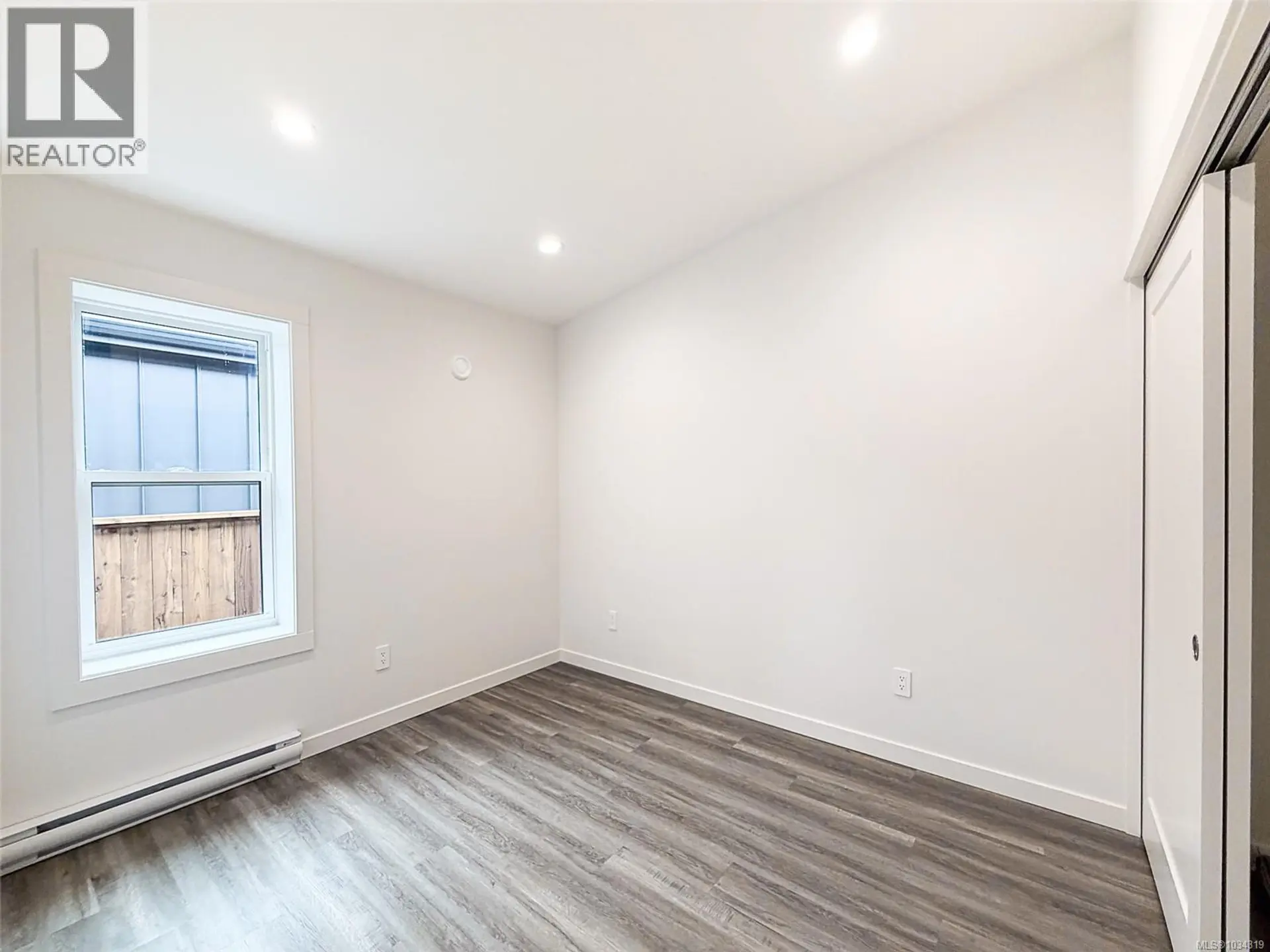 #34 3025 Royston Rd - Image 9
