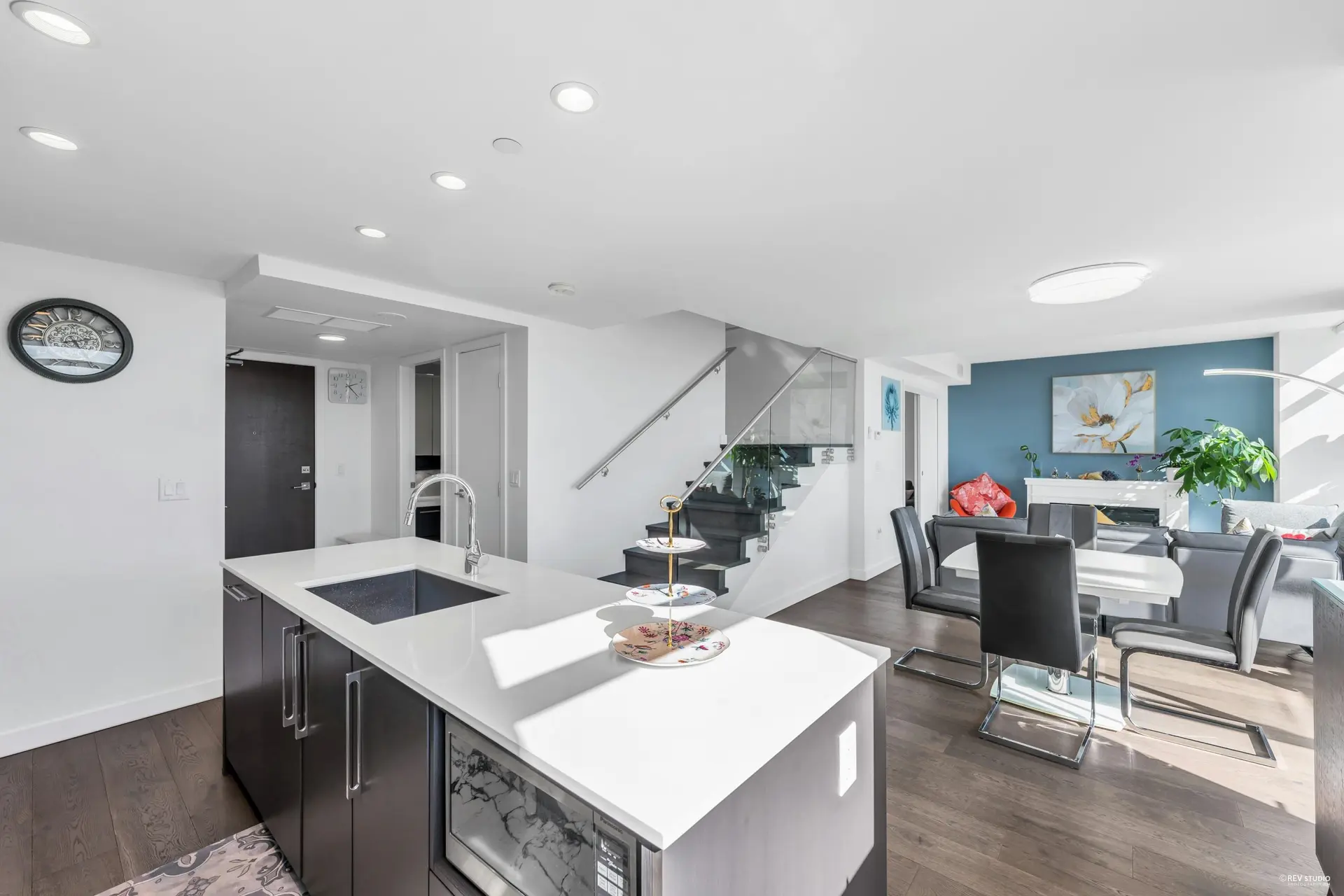 Property at #1602 5580 No. 3 Road, Richmond, BC
