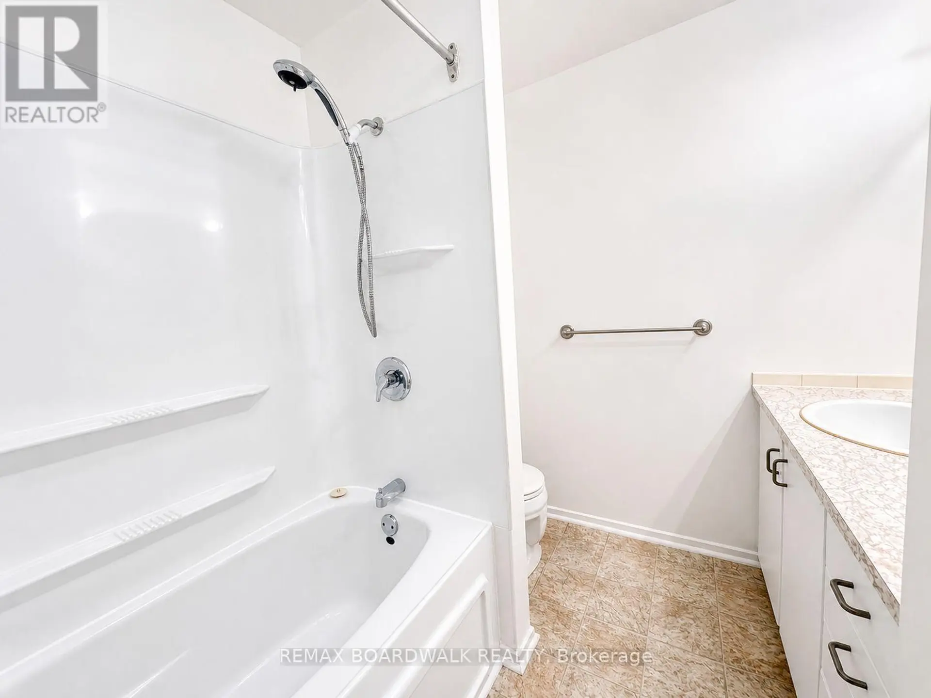 53J SUMAC STREET - Image 6