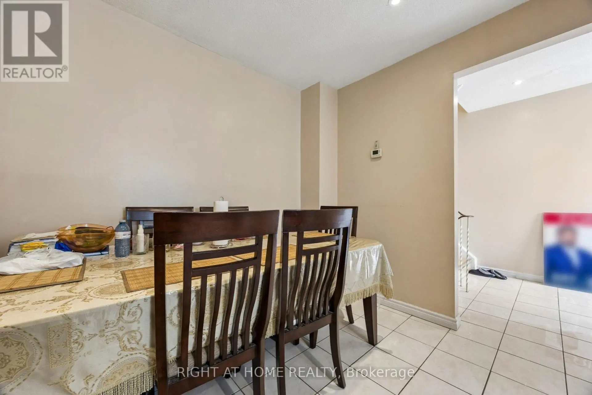 #5 2002 MARTIN GROVE ROAD - Image 10