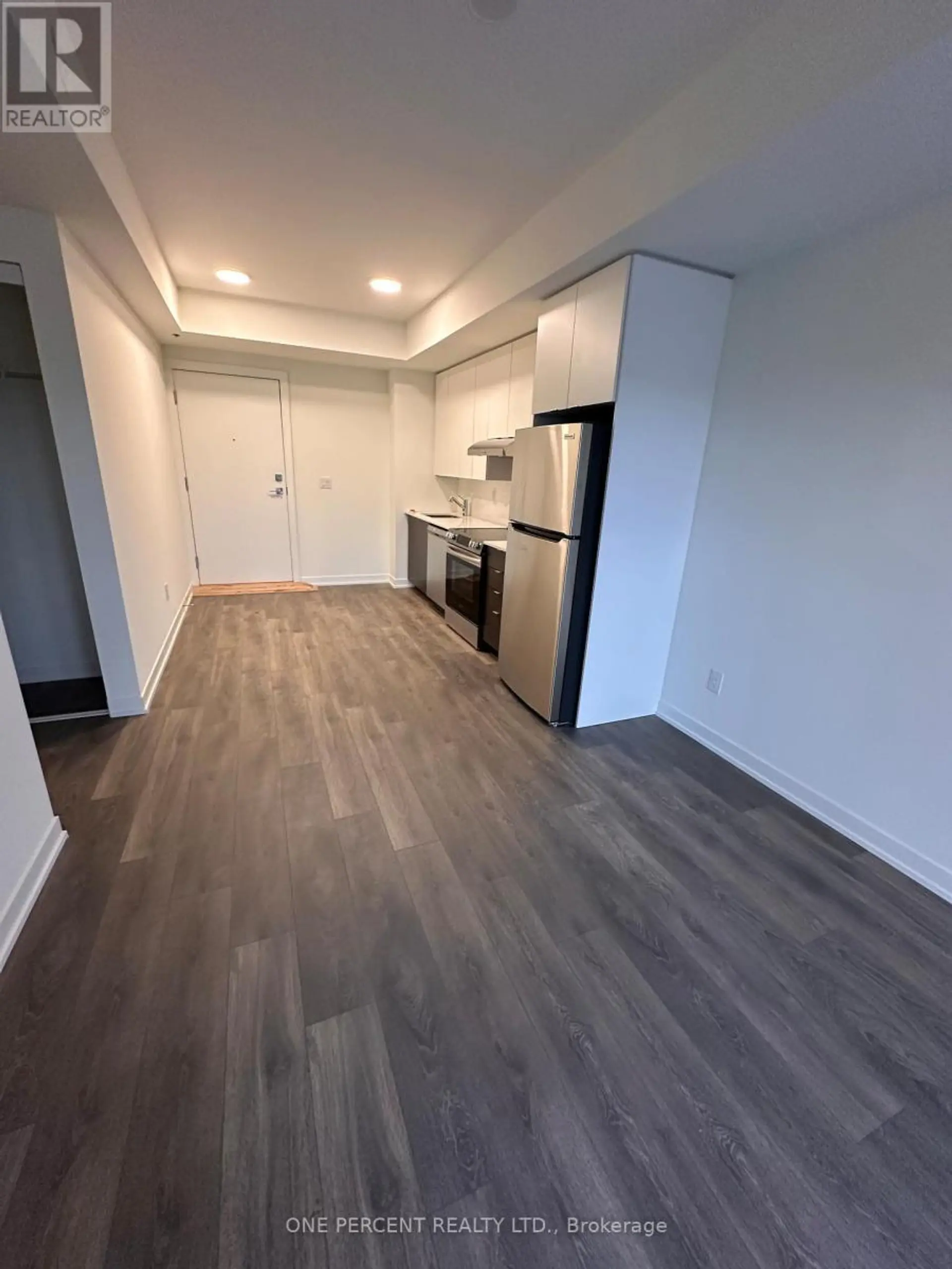 #610 165 CANON JACKSON DRIVE - Image 6