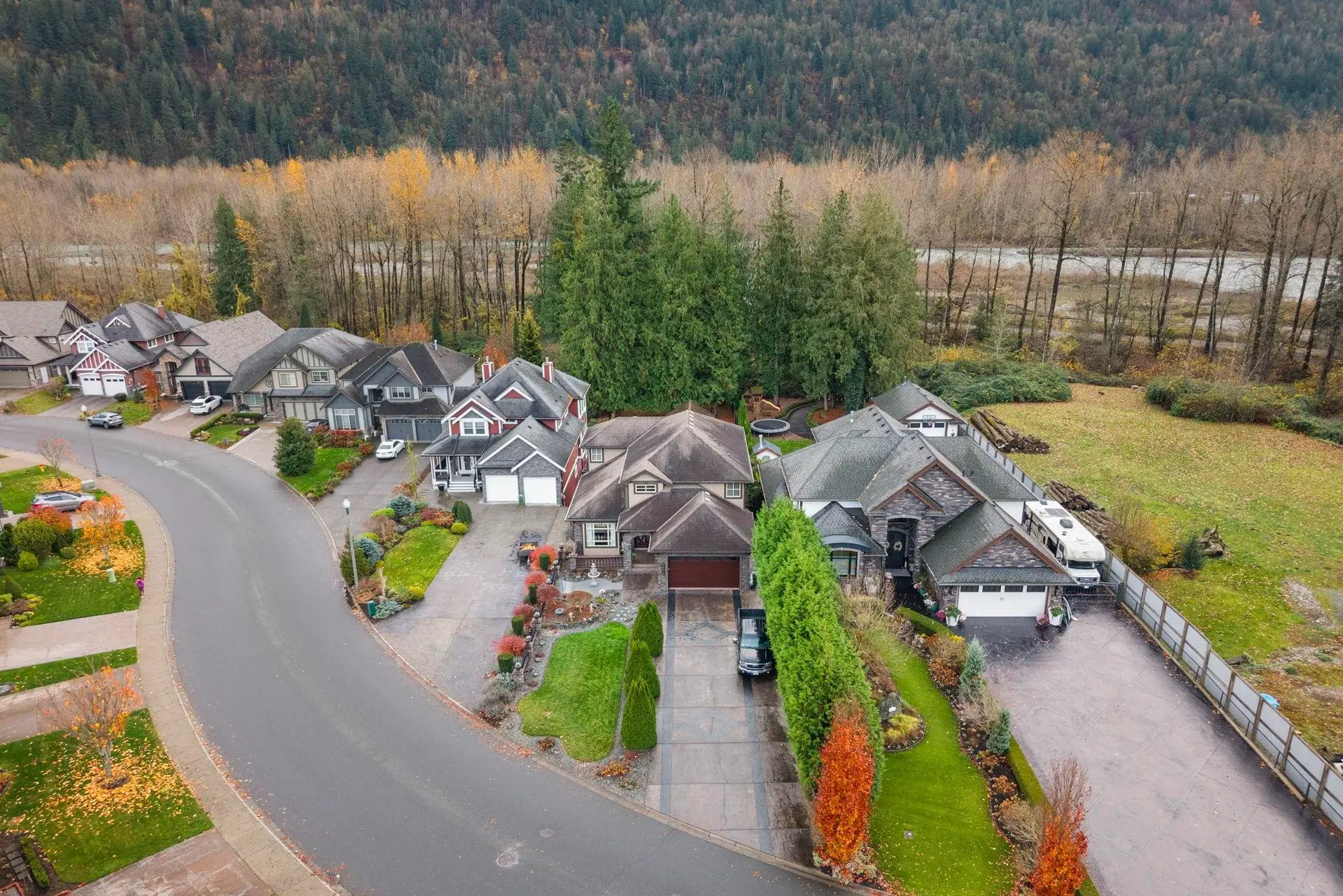 Property at 44414 McLaren Drive, Chilliwack, BC