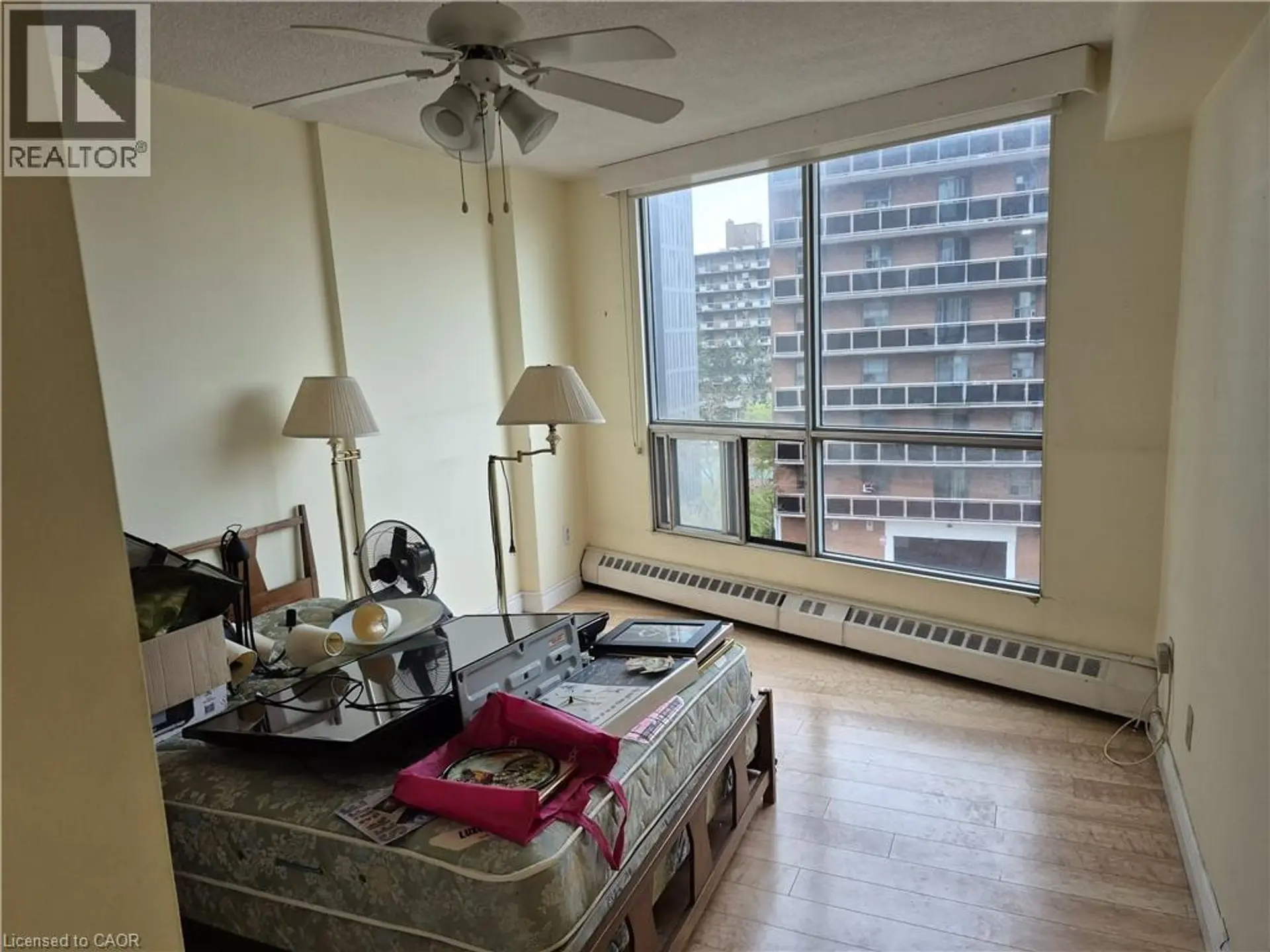 #402 150 CHARLTON Avenue E - Image 6