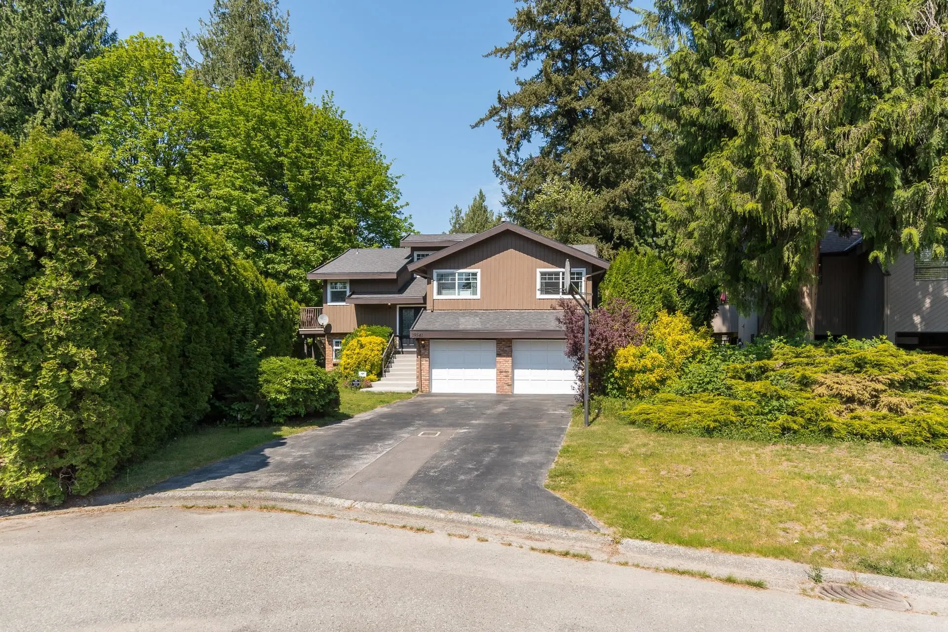 Property at 19541 119a Avenue, Pitt Meadows, BC